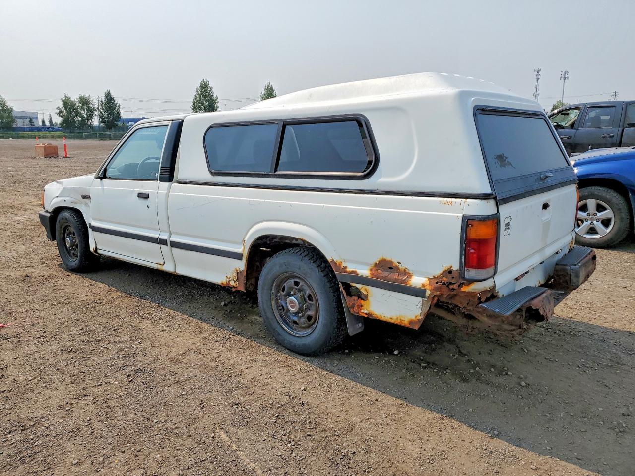 1993 Mazda B2200 Long Bed White vin: JM2UF2235P0387380