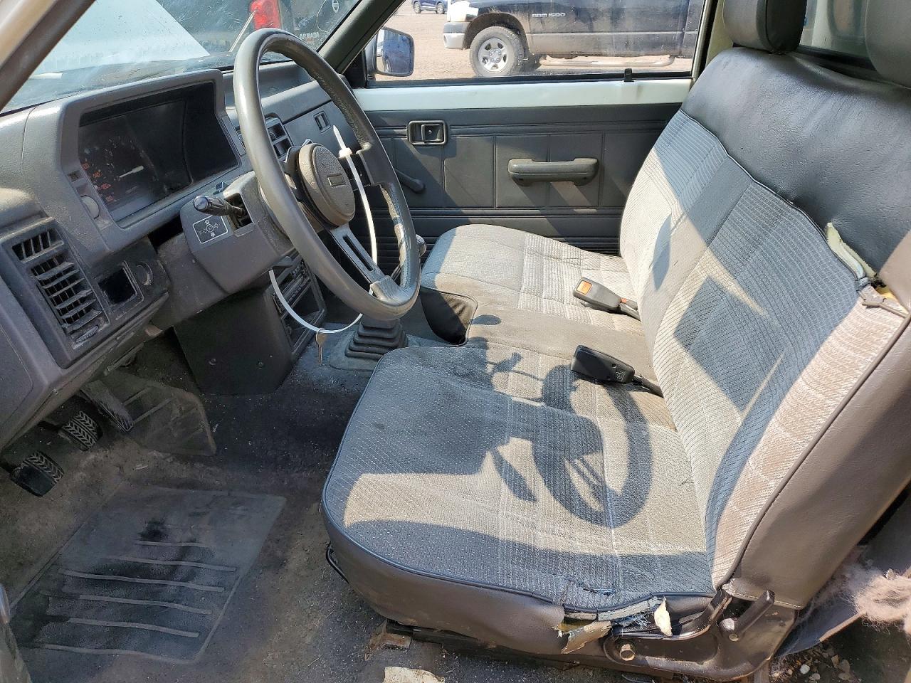 1993 Mazda B2200 Long Bed White vin: JM2UF2235P0387380