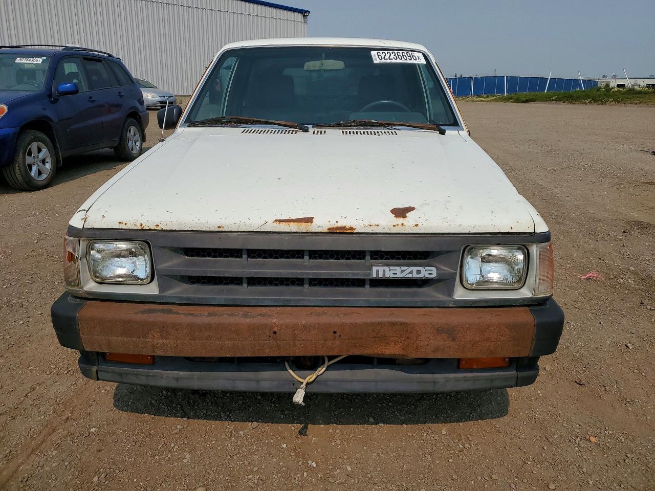 1993 Mazda B2200 Long Bed White vin: JM2UF2235P0387380