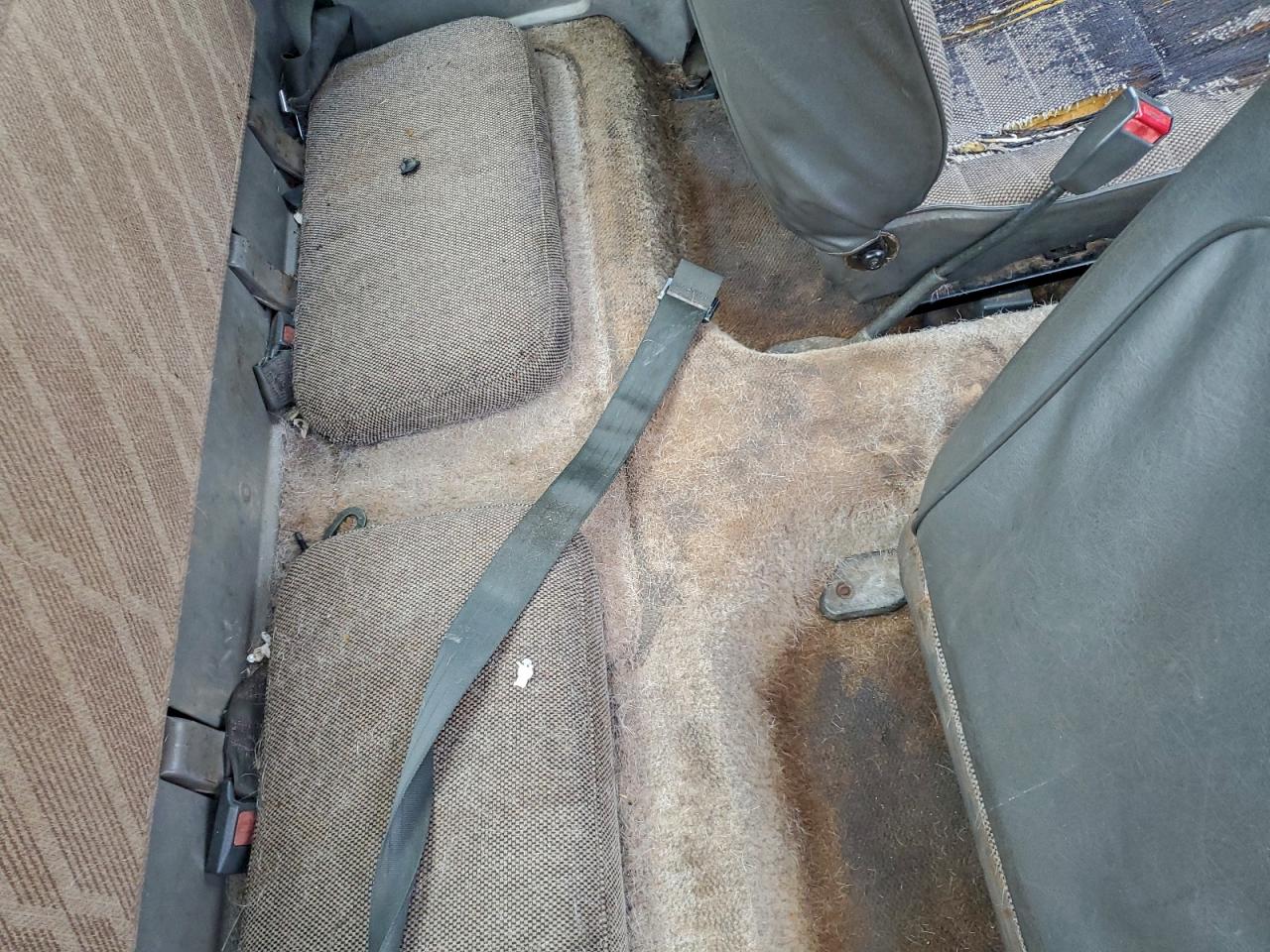 1987 Mazda B2000 Cab Plus Gray vin: JM2UF3111H0516481