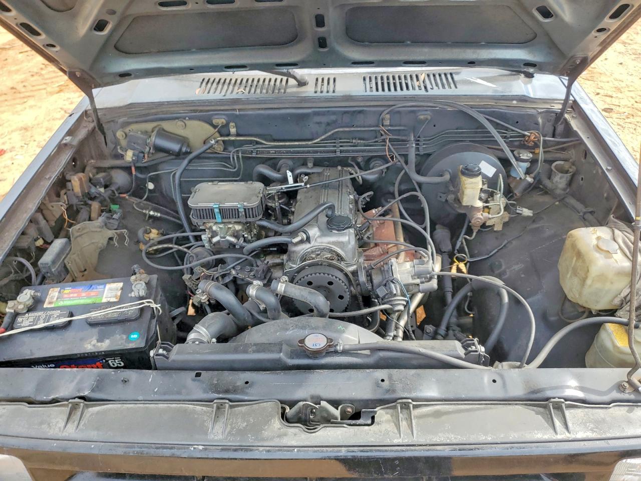 1993 Mazda B2200 Cab Plus Black vin: JM2UF3130P0380523