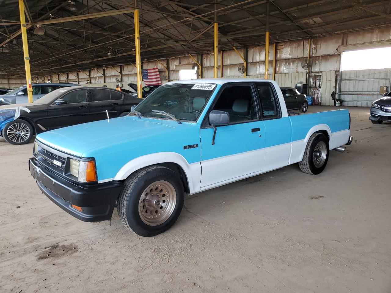 1991 Mazda B2200 Cab Plus White vin: JM2UF3132M0143334