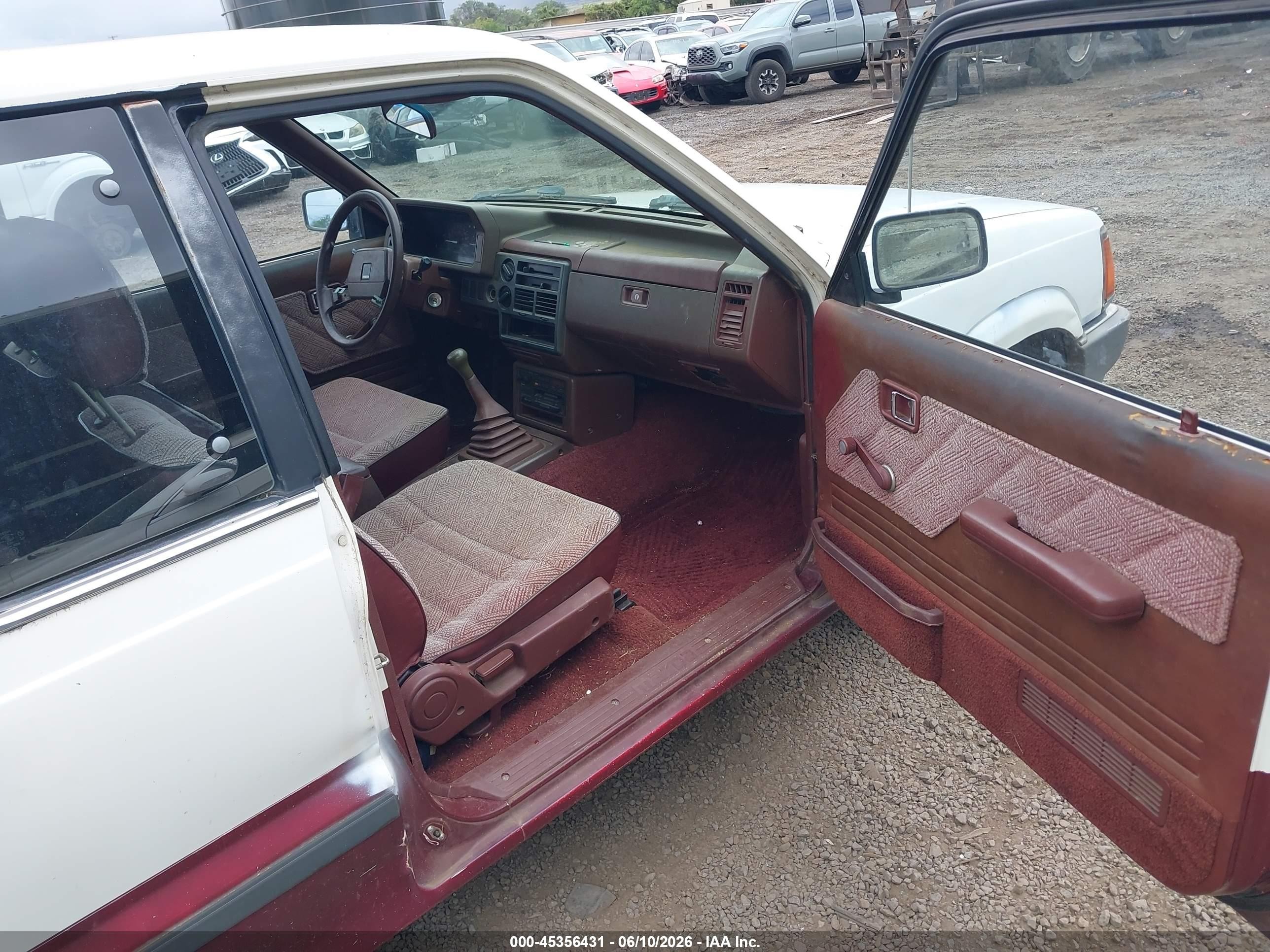 1988 Mazda B2200 Cab Plus White vin: JM2UF3134J0343014