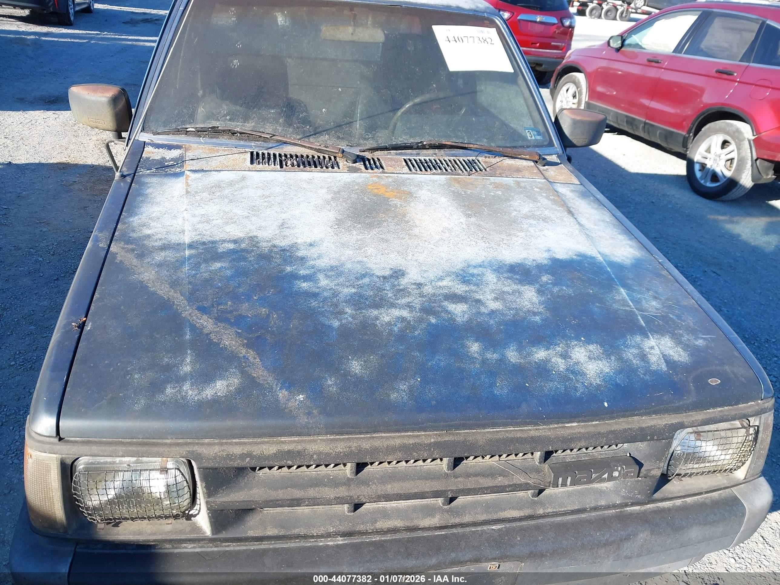 1989 Mazda B2200 Cab Plus Blue vin: JM2UF313XK0739076