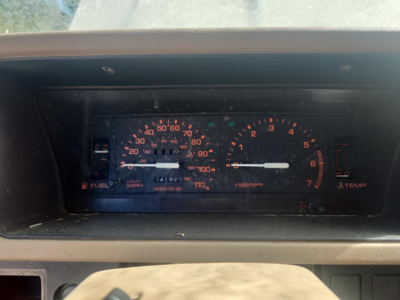 1991 Mazda B2600 Cab Plus White vin: JM2UF3146M0142275