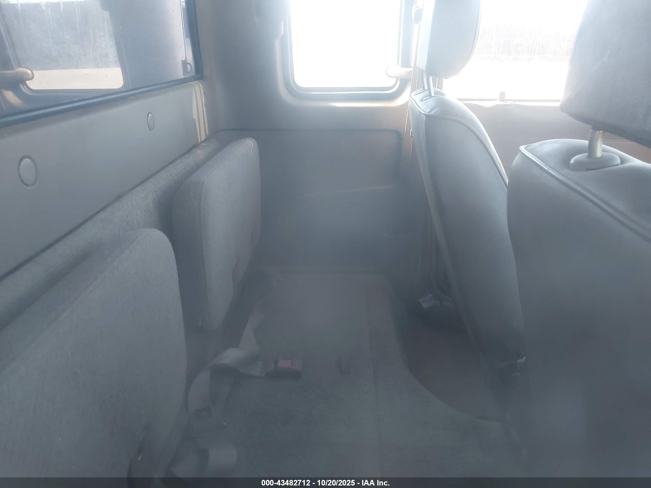 1991 Mazda B2600 Cab Plus Light Blue vin: JM2UF3148M0119239