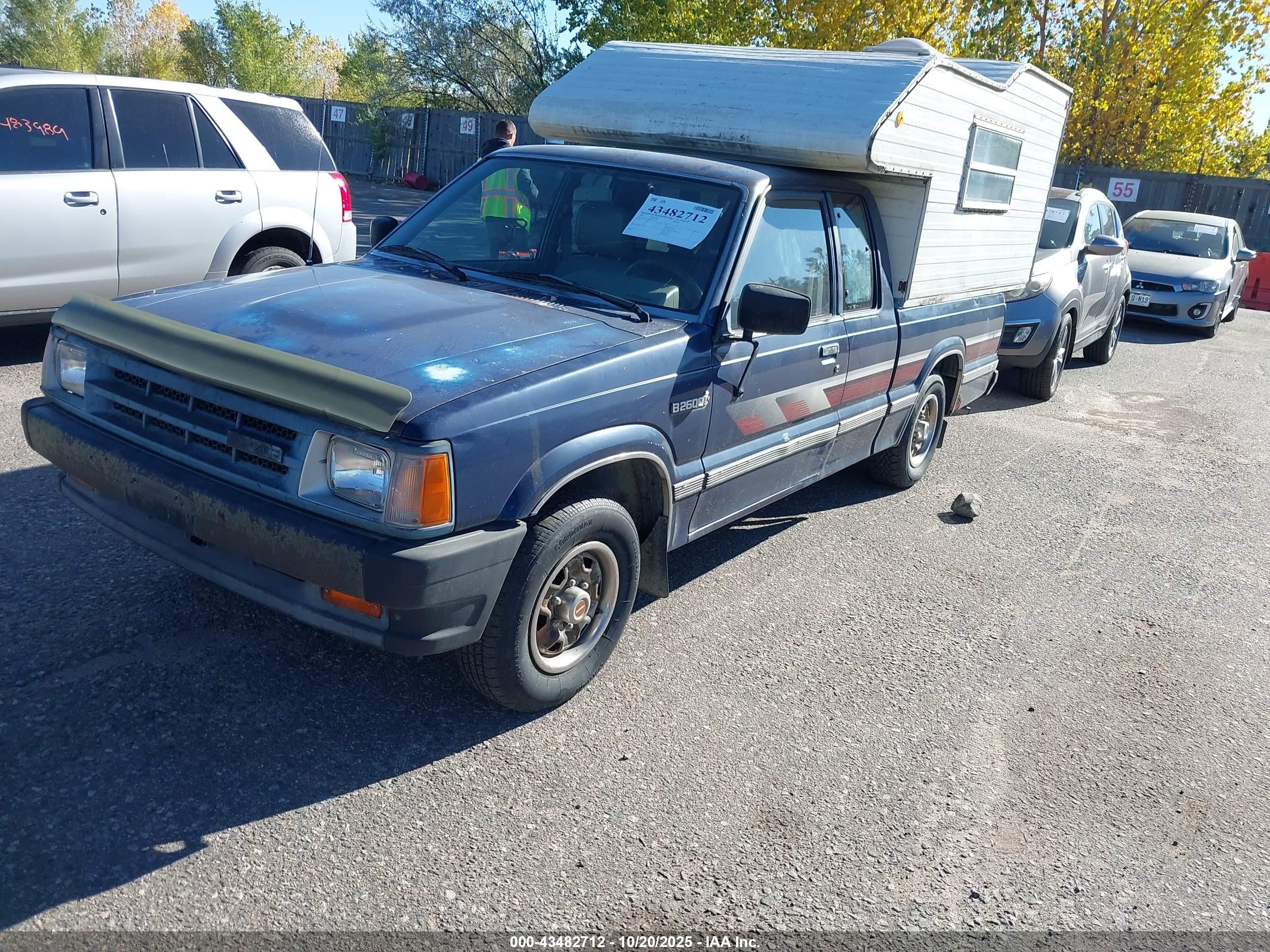 1991 Mazda B2600 Cab Plus Light Blue vin: JM2UF3148M0119239