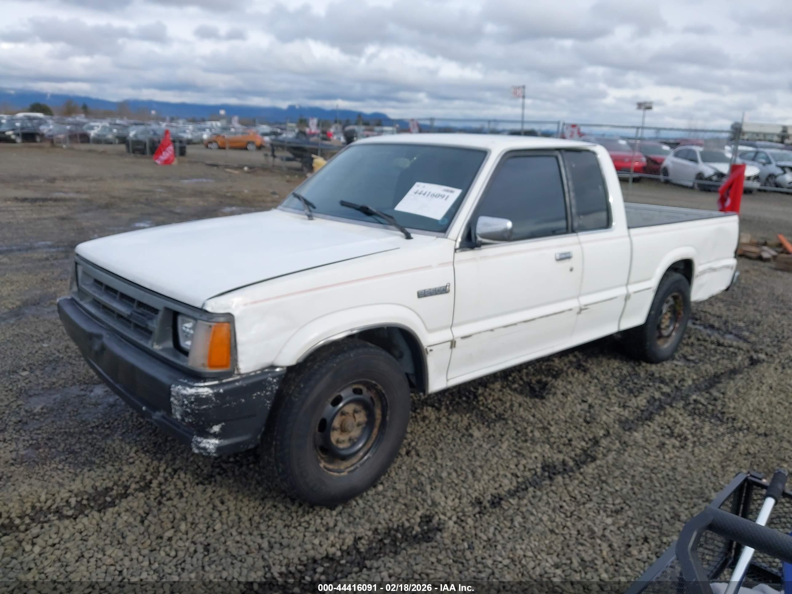 1991 Mazda B2600 Cab Plus White vin: JM2UF314XM0169608