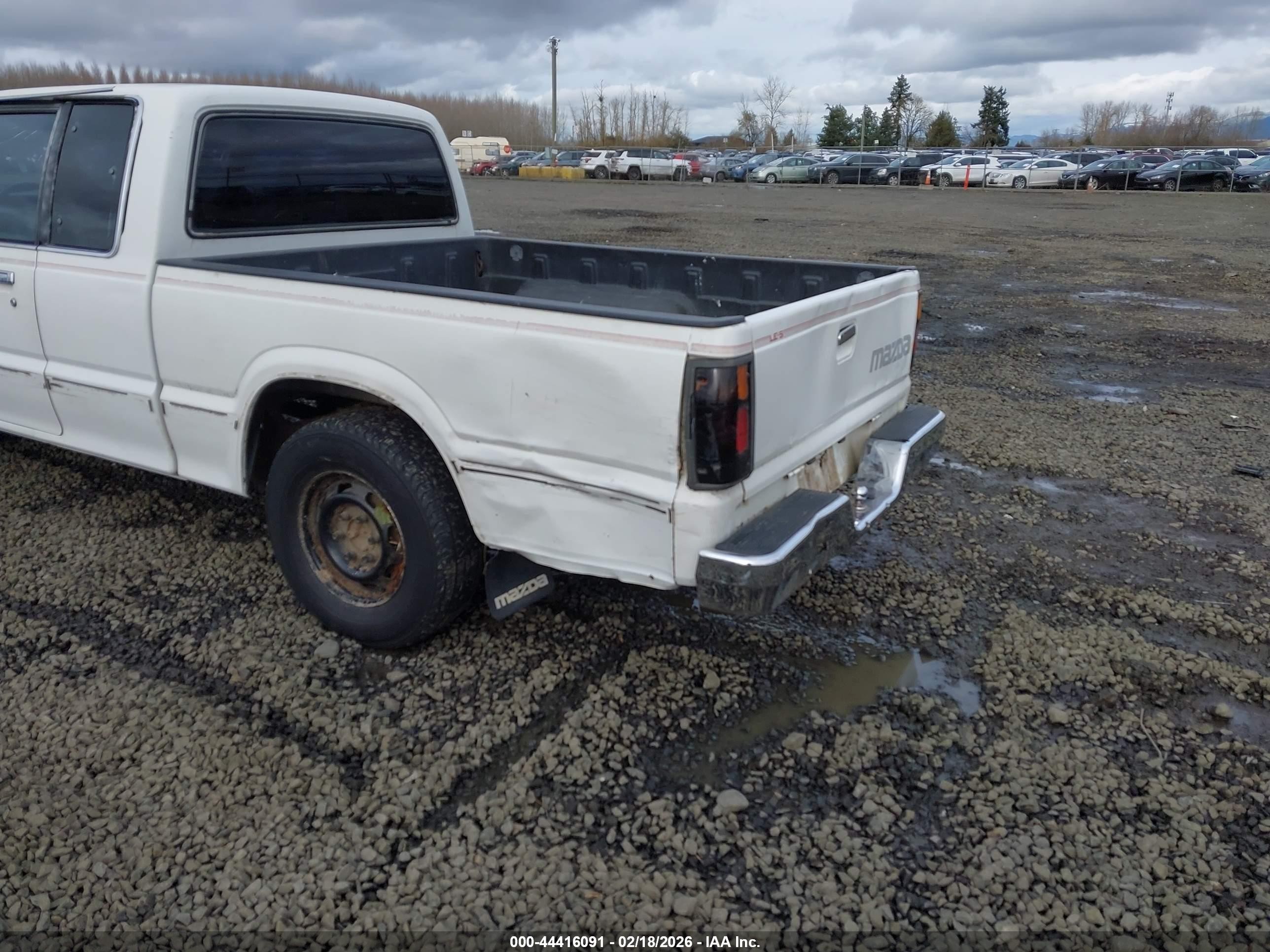 1991 Mazda B2600 Cab Plus White vin: JM2UF314XM0169608