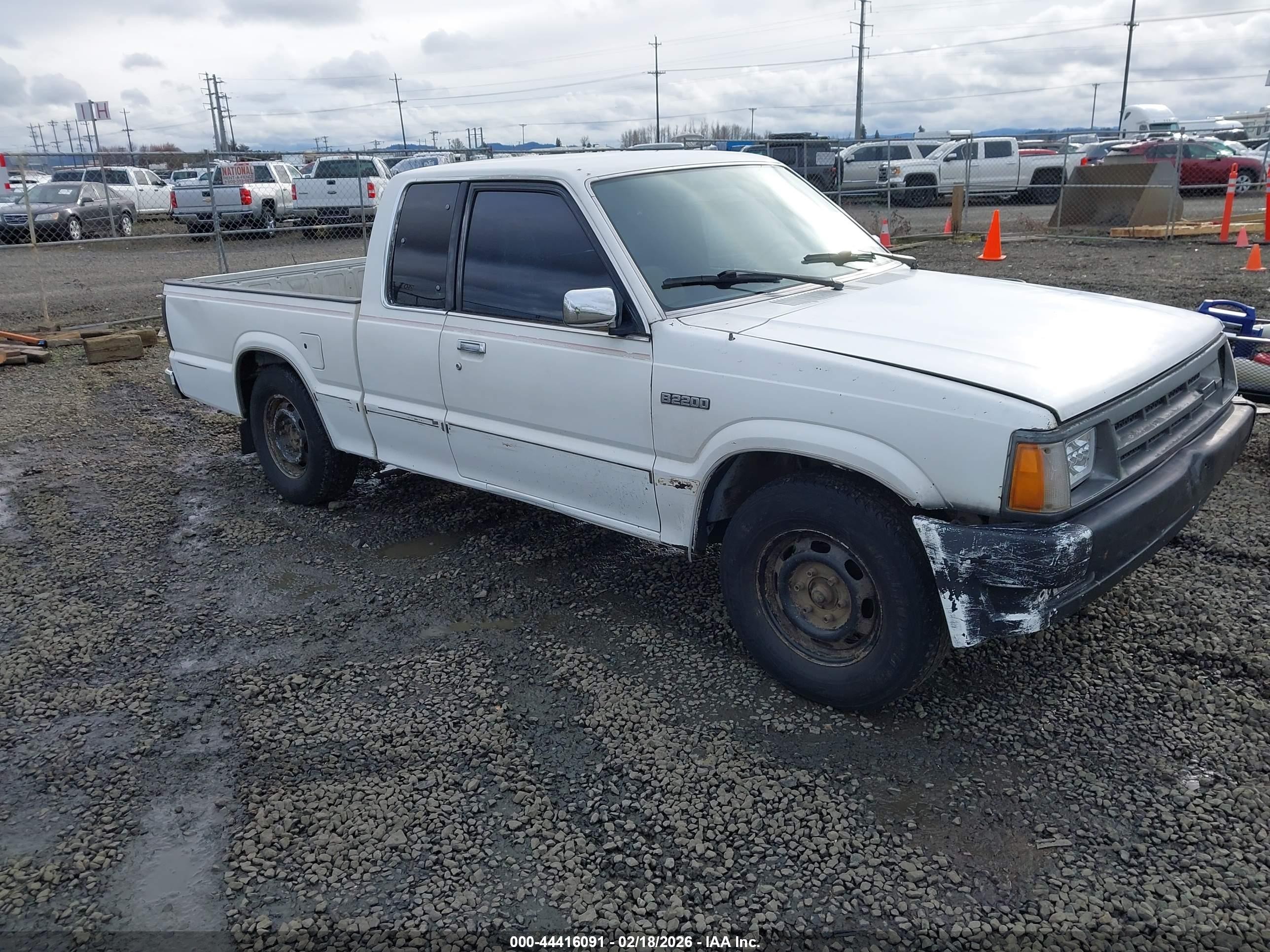 1991 Mazda B2600 Cab Plus White vin: JM2UF314XM0169608