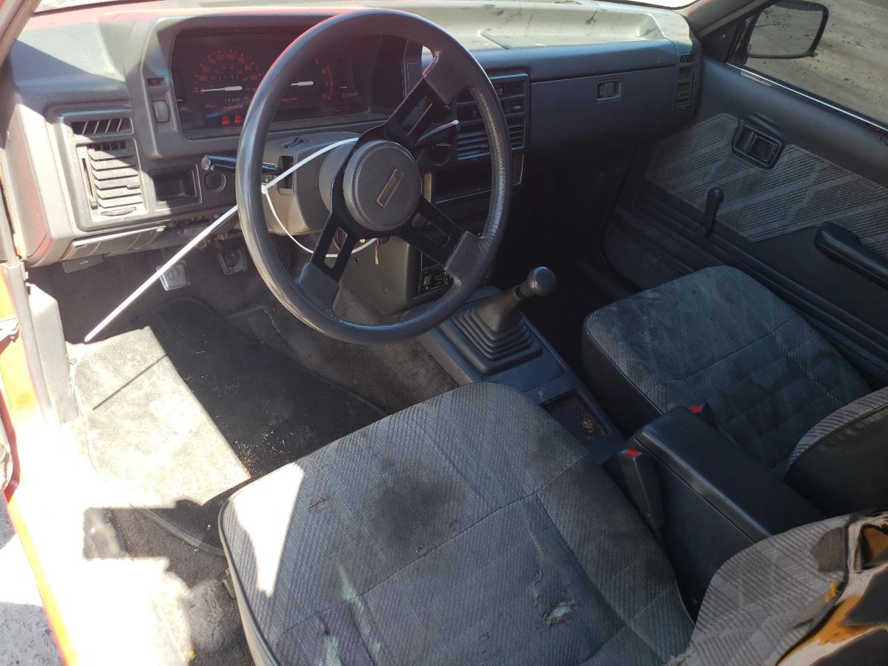 1991 Mazda B2200 Cab Plus Red vin: JM2UF3237M0168969