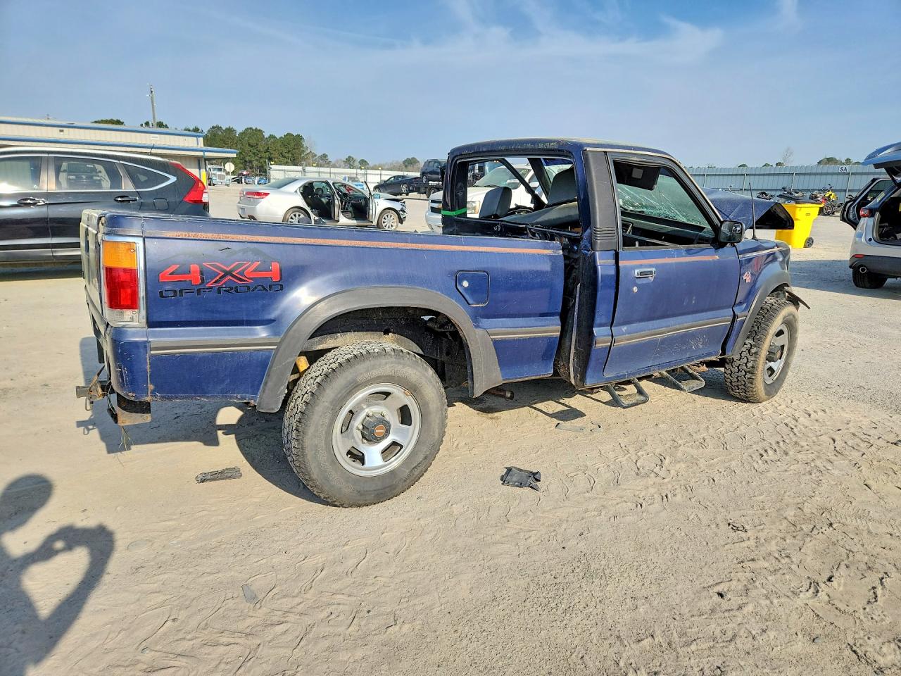 1991 Mazda B2600 Short Body Blue vin: JM2UF4143M0110972