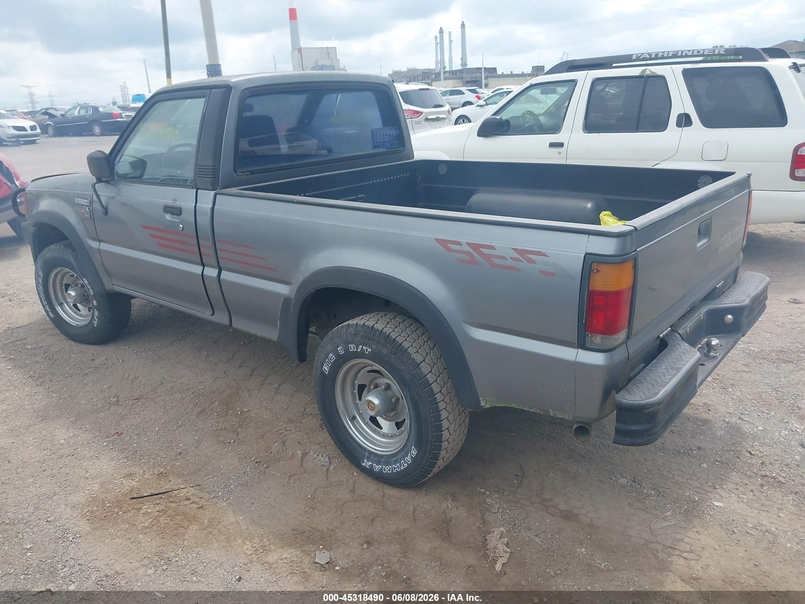 1991 Mazda B2600 Short Body Gray vin: JM2UF4149M0107350