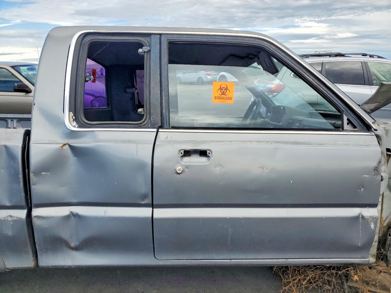 1991 Mazda B2600 Cab Plus Gray vin: JM2UF6143M0104746