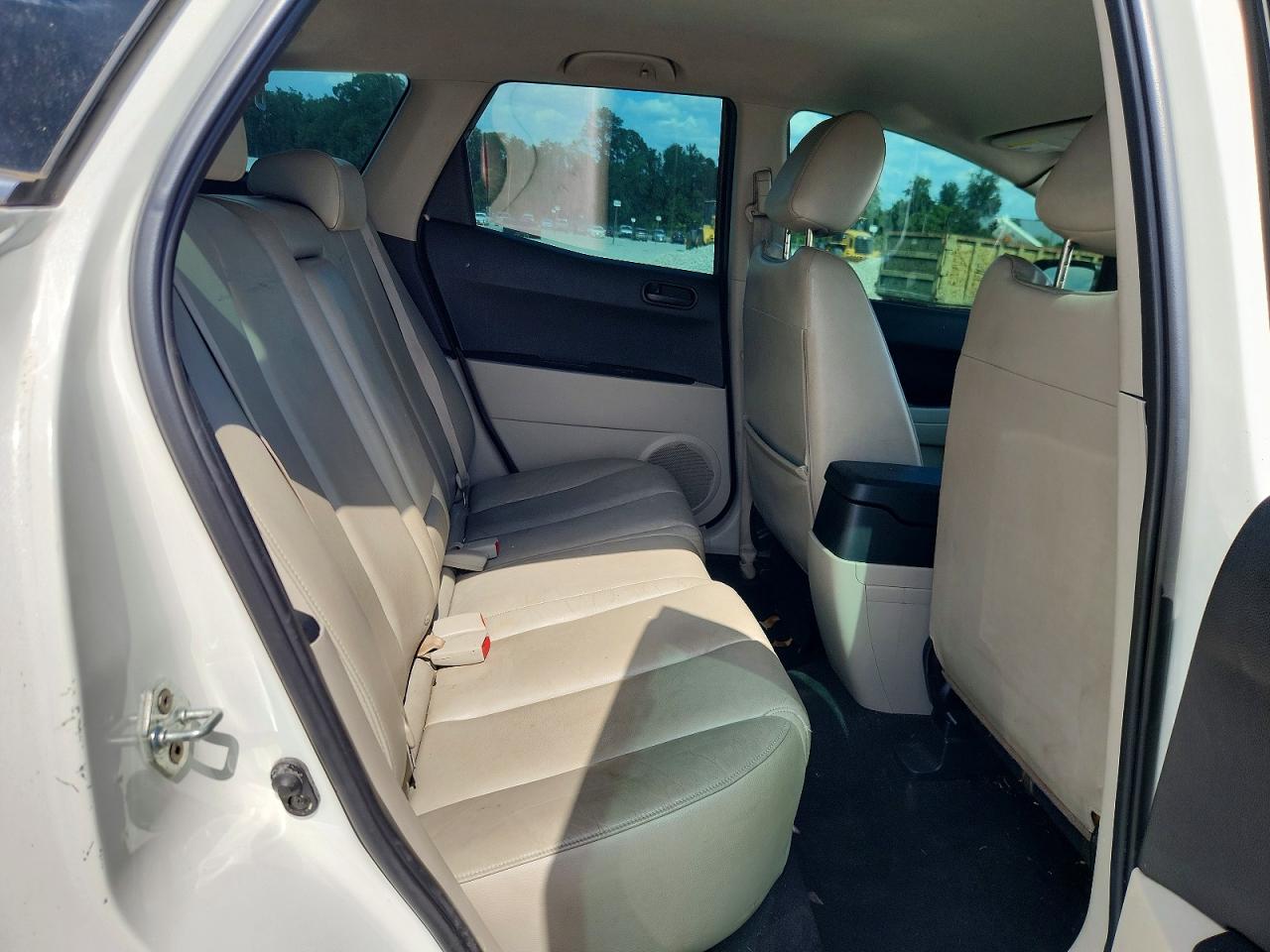 2007 Mazda Cx-7 White vin: JM3ER293170124400