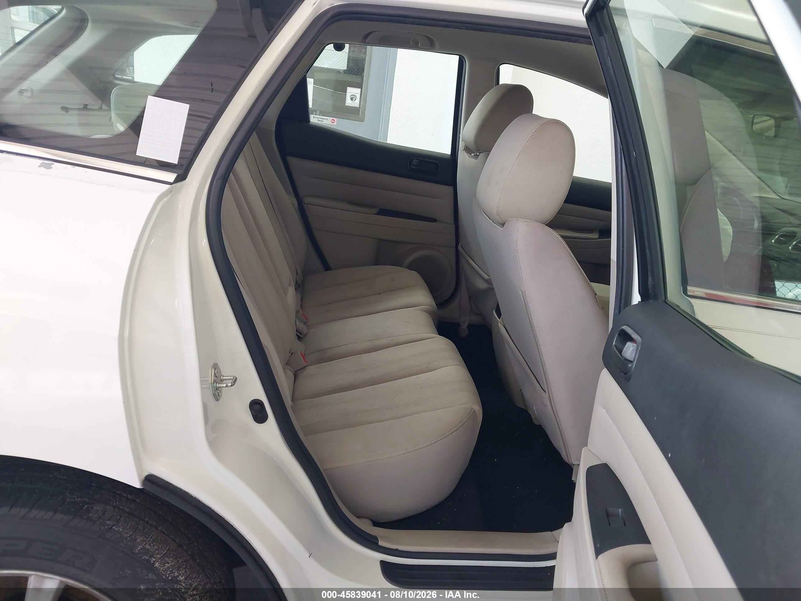 2011 Mazda Cx-7 I Sv White vin: JM3ER2A53B0401179