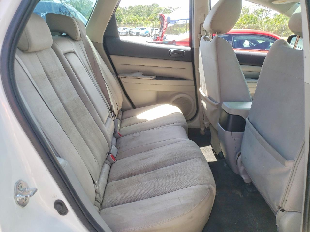 2011 Mazda Cx-7 White vin: JM3ER2B50B0378328