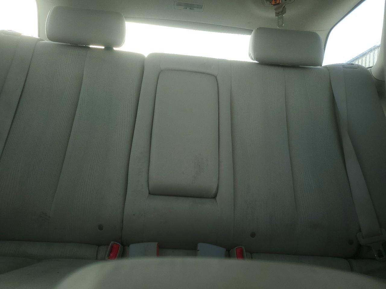 2011 Mazda Cx-7 Белый vin: JM3ER2B51B0376619