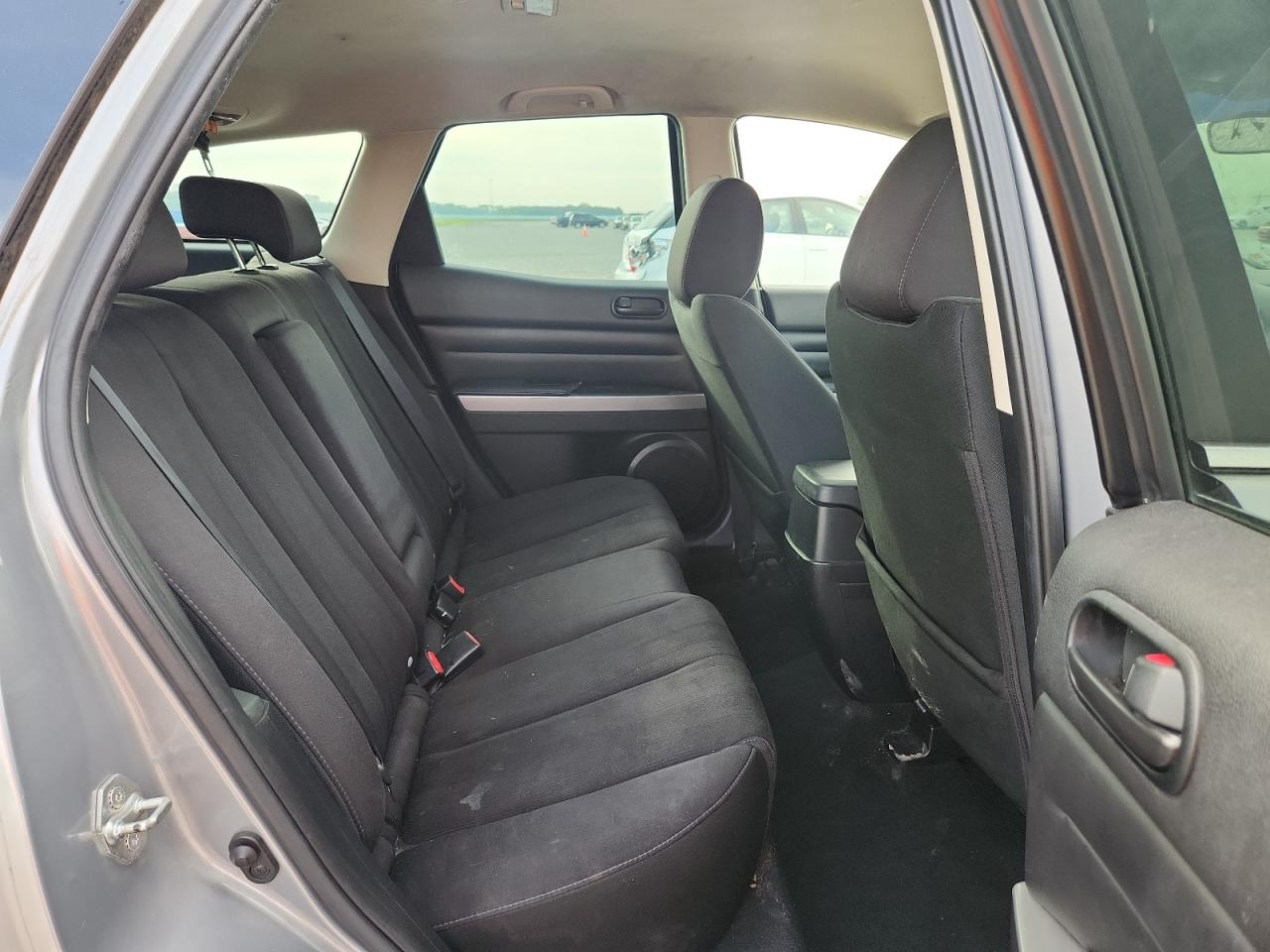 2011 Mazda Cx-7 Silver vin: JM3ER2B58B0386015