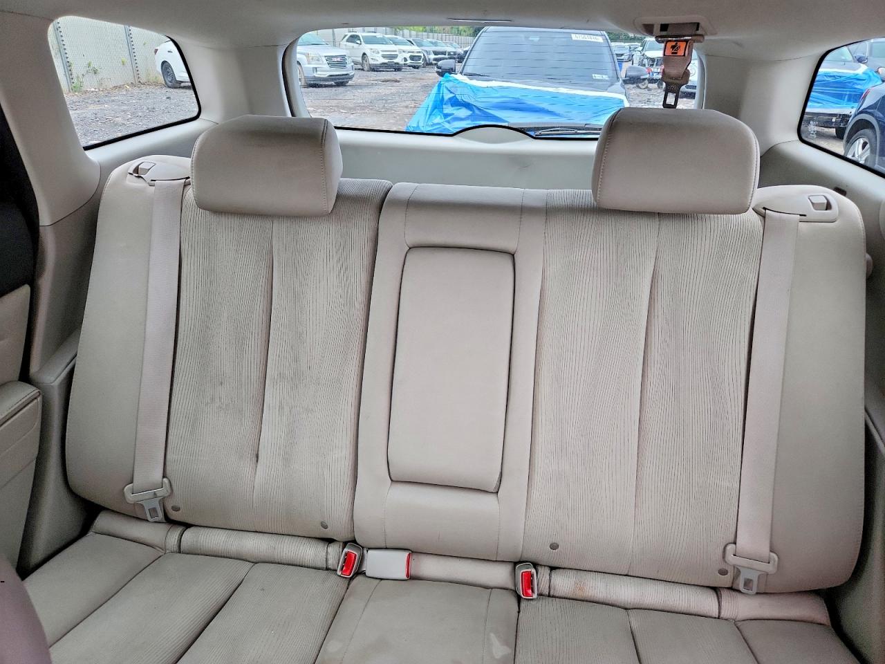 2011 Mazda Cx-7 White vin: JM3ER2BM0B0369961