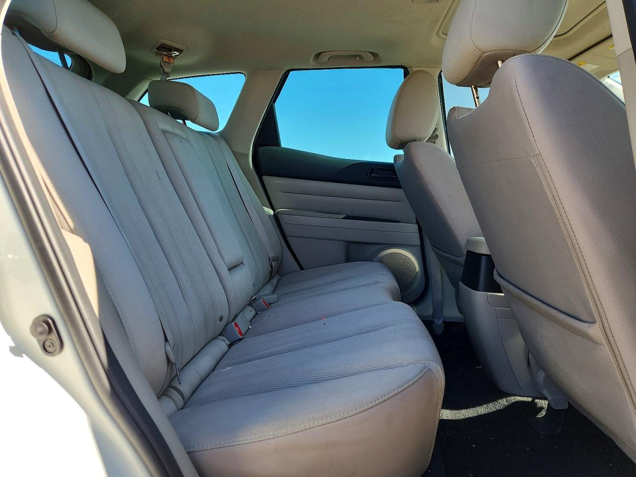 2012 Mazda Cx-7 White vin: JM3ER2BM7C0415125
