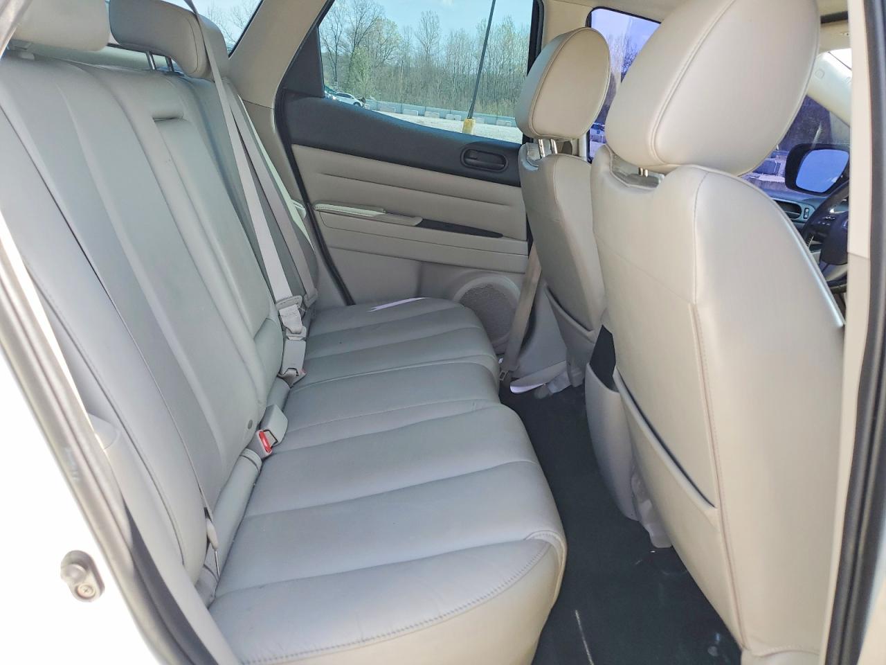 2011 Mazda Cx-7 White vin: JM3ER2C54B0355696