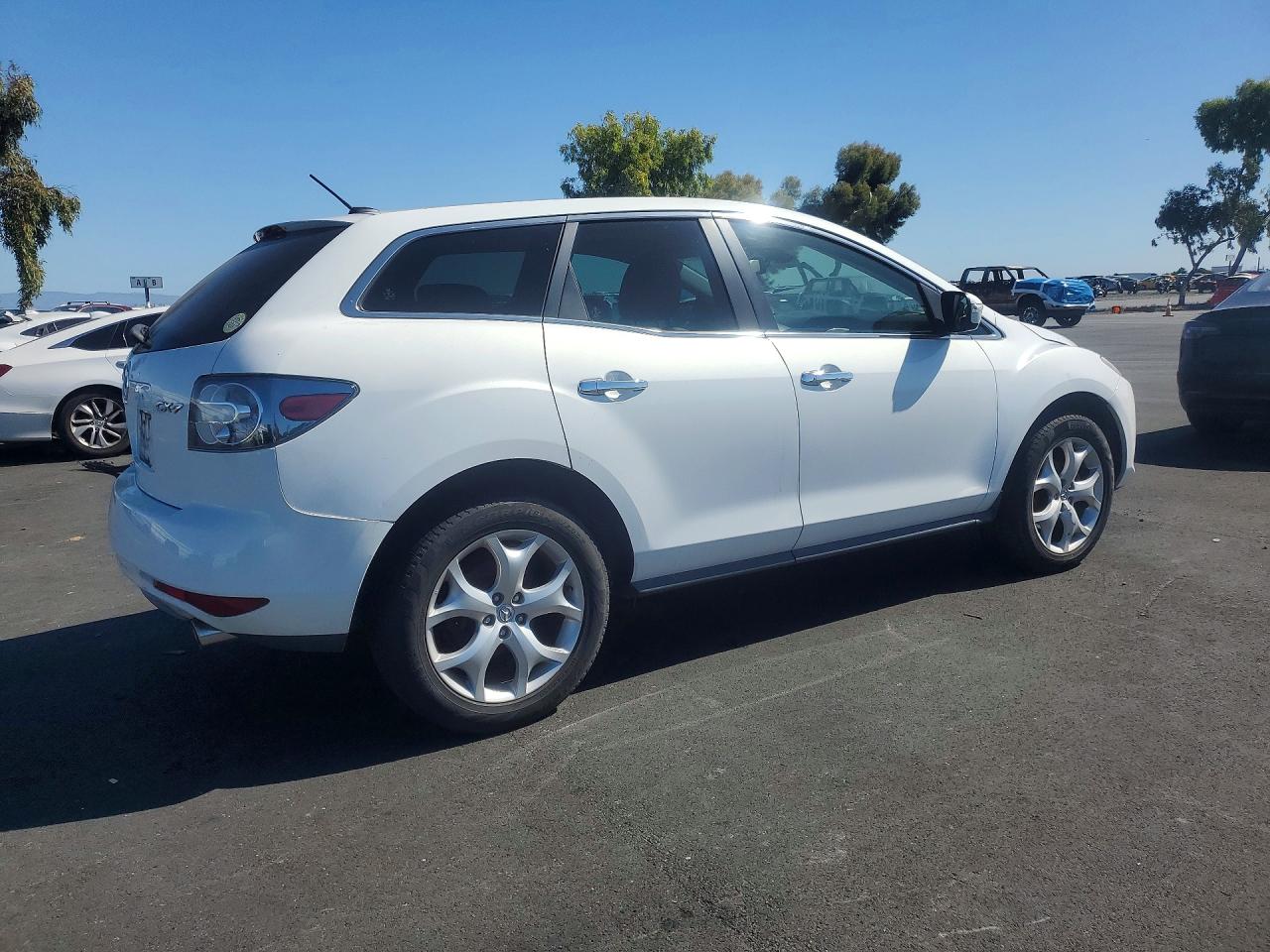 2011 Mazda Cx-7 White vin: JM3ER2DL8B0383191