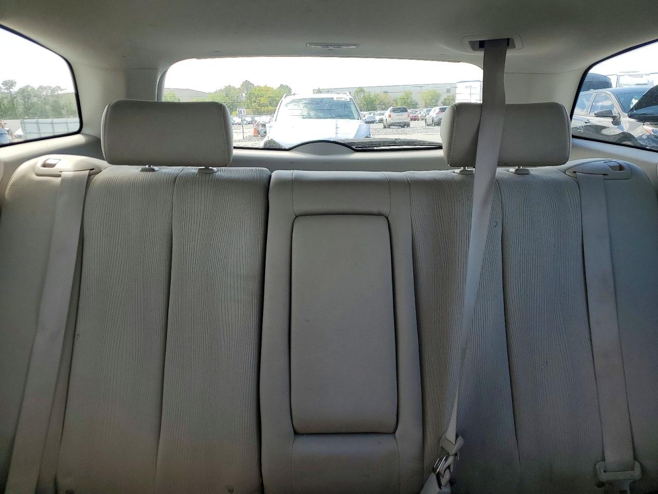 2010 Mazda Cx-7 White vin: JM3ER2W56A0322452