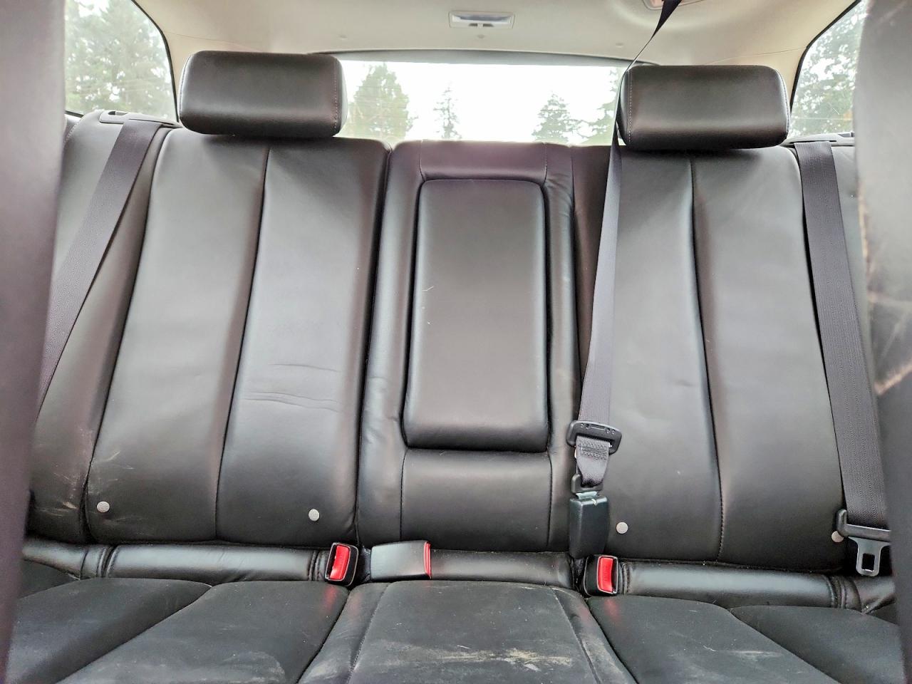 2011 Mazda Cx-7 Silver vin: JM3ER4CL3B0367882