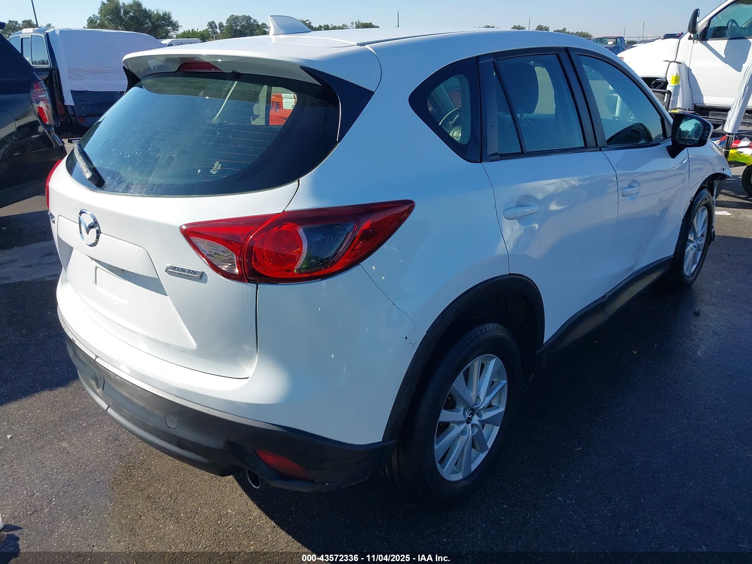 2014 Mazda Cx-5 Sport White vin: JM3KE2BE1E0385503