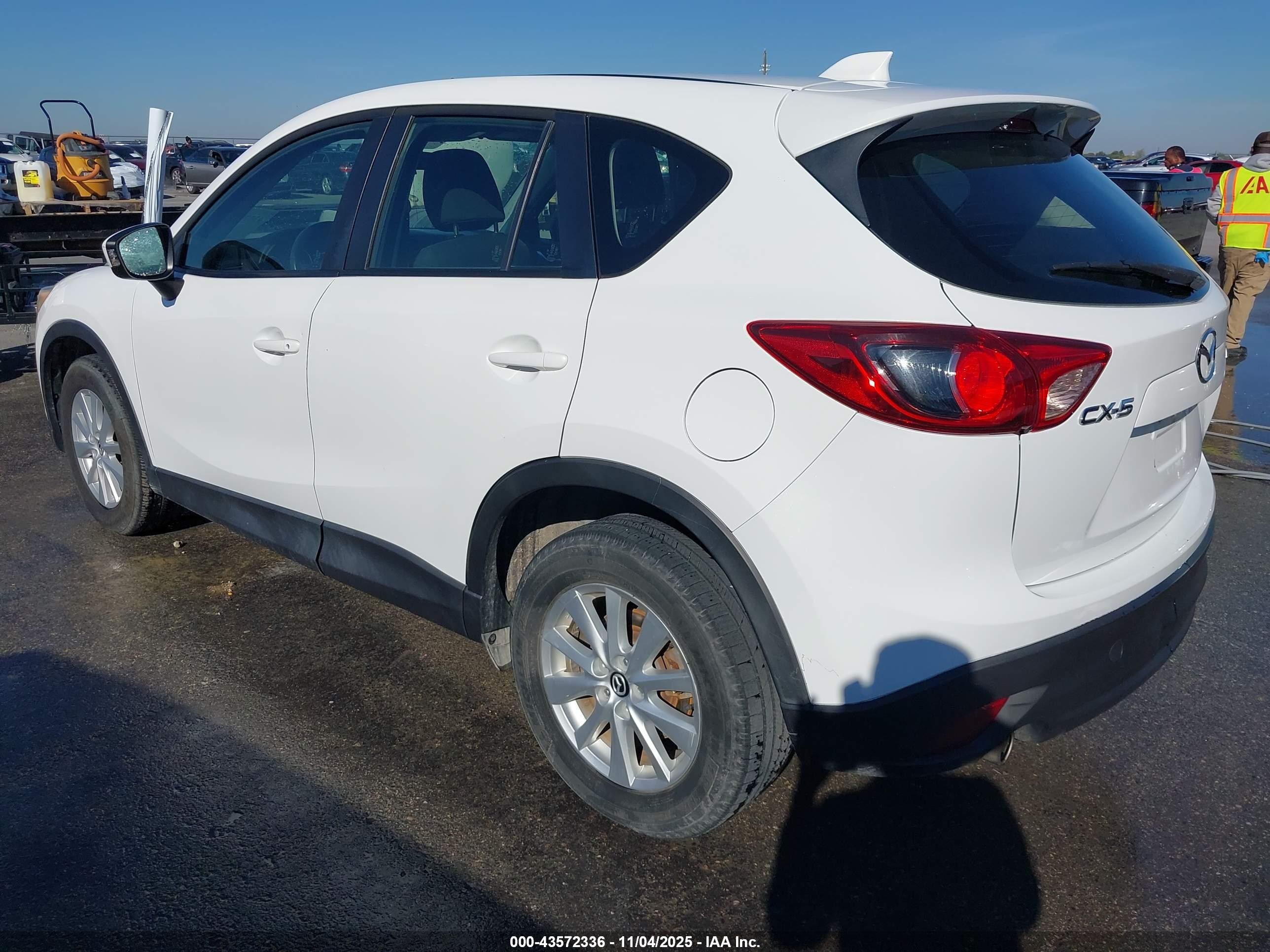 2014 Mazda Cx-5 Sport White vin: JM3KE2BE1E0385503