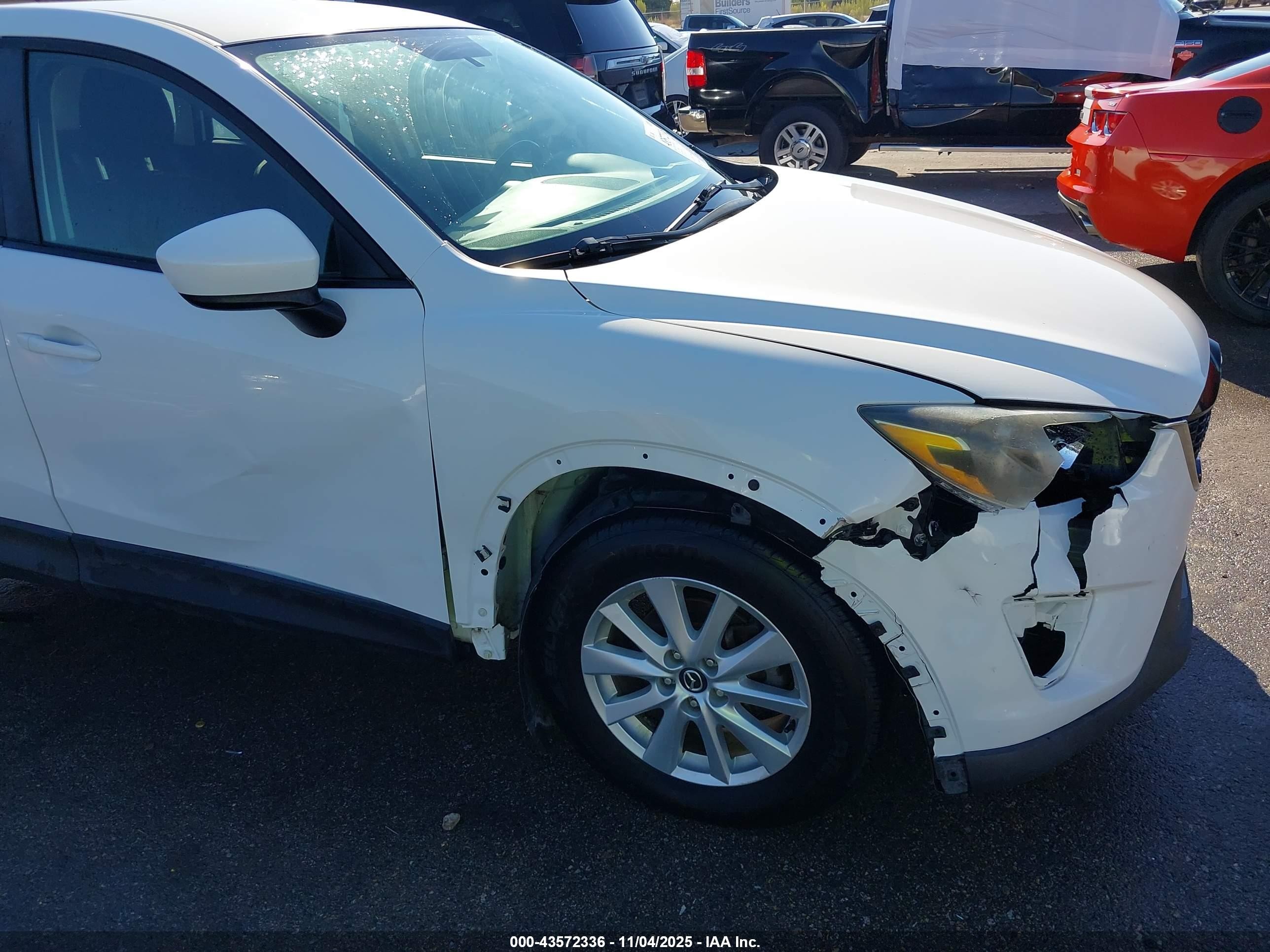 2014 Mazda Cx-5 Sport White vin: JM3KE2BE1E0385503