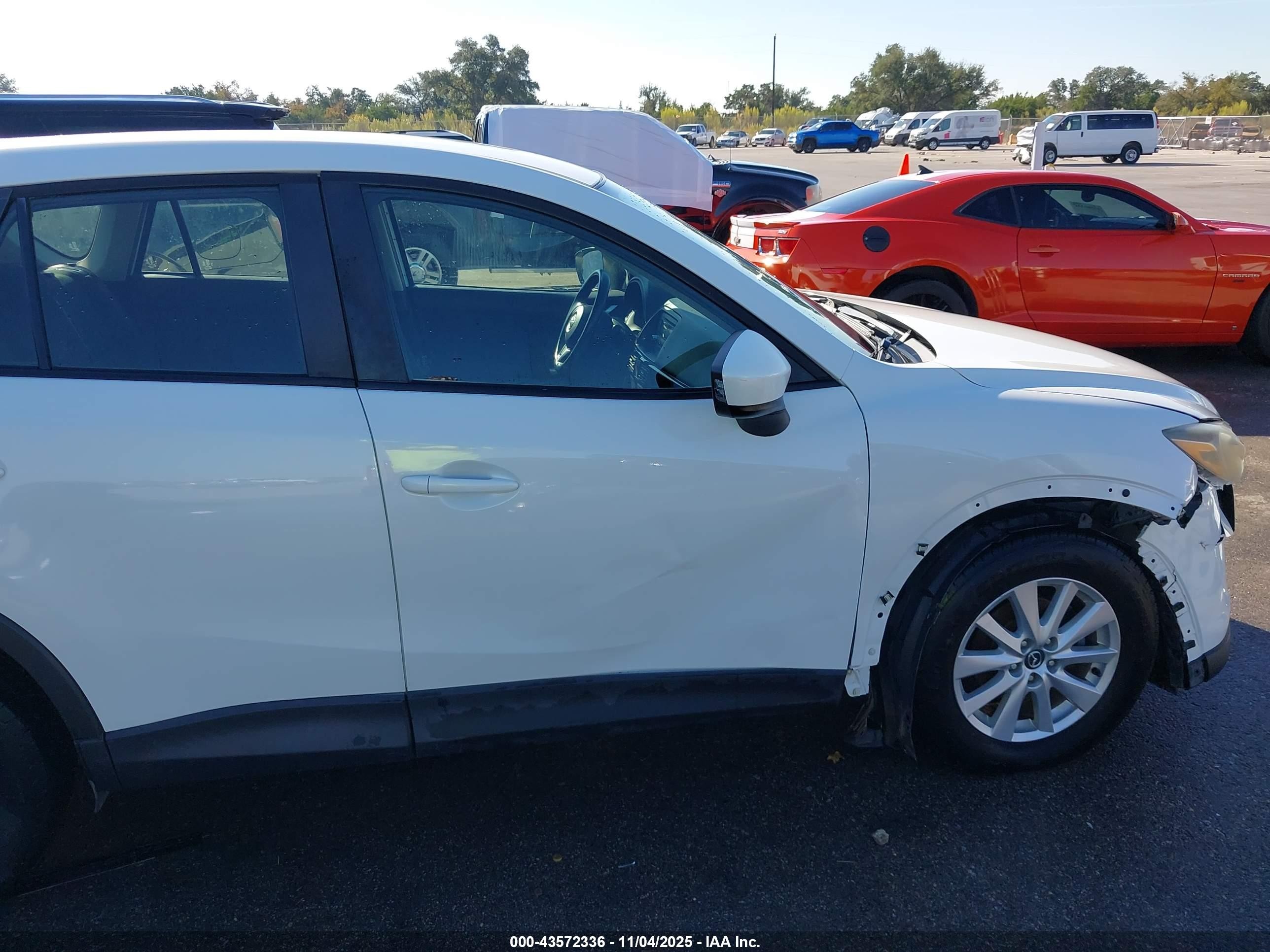 2014 Mazda Cx-5 Sport White vin: JM3KE2BE1E0385503