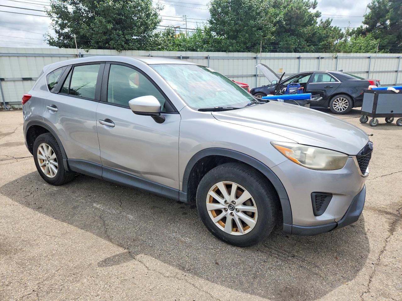 2014 Mazda Cx-5 Sport Silver vin: JM3KE2BE4E0331600