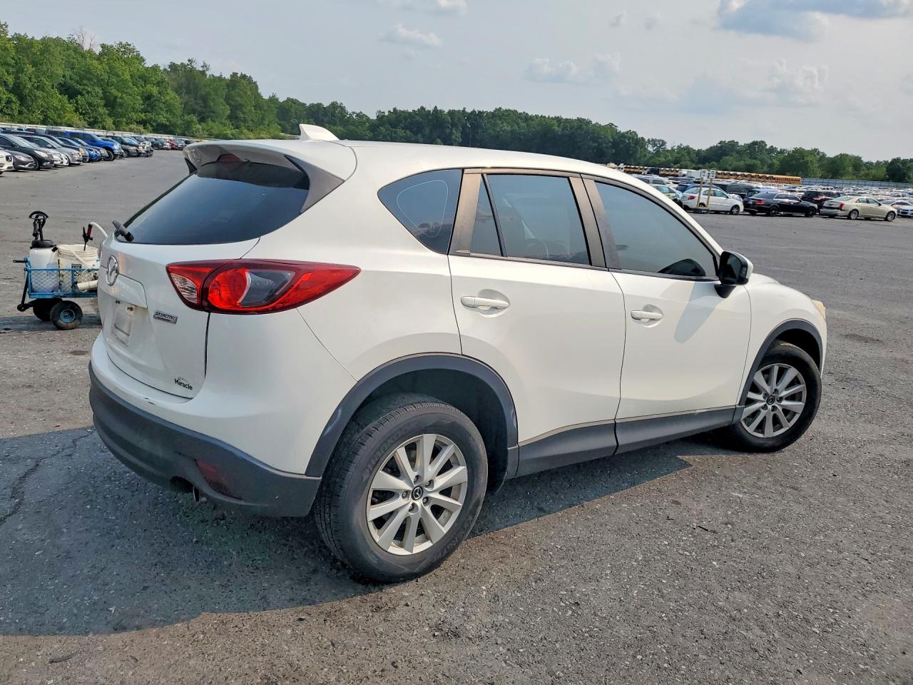 2013 Mazda Cx-5 Sport White vin: JM3KE2BE5D0103071