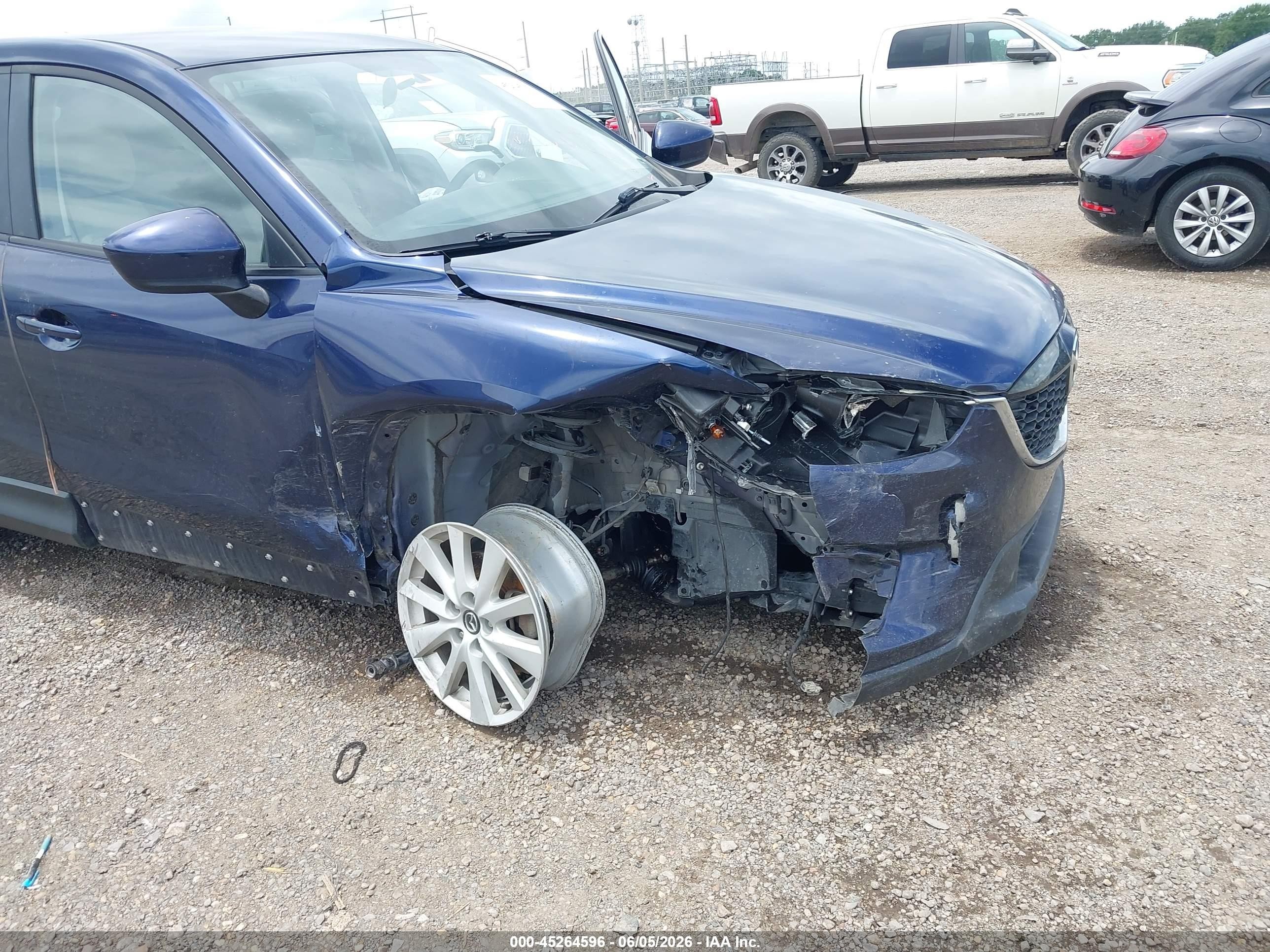 2013 Mazda Cx-5 Sport Blue vin: JM3KE2BE5D0104026