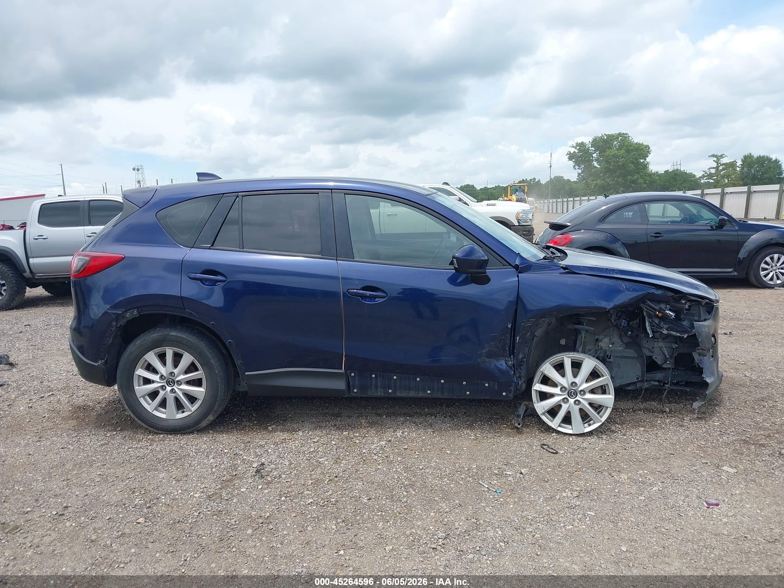 2013 Mazda Cx-5 Sport Blue vin: JM3KE2BE5D0104026