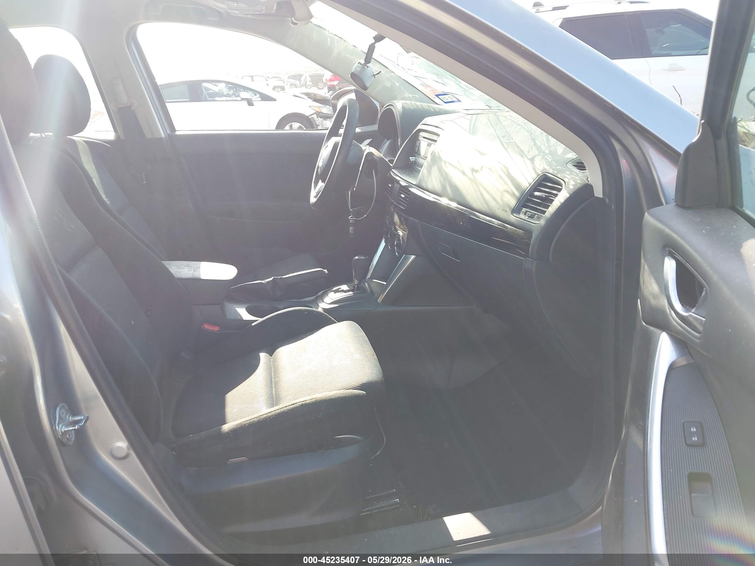 2014 Mazda Cx-5 Sport Silver vin: JM3KE2BE8E0377818