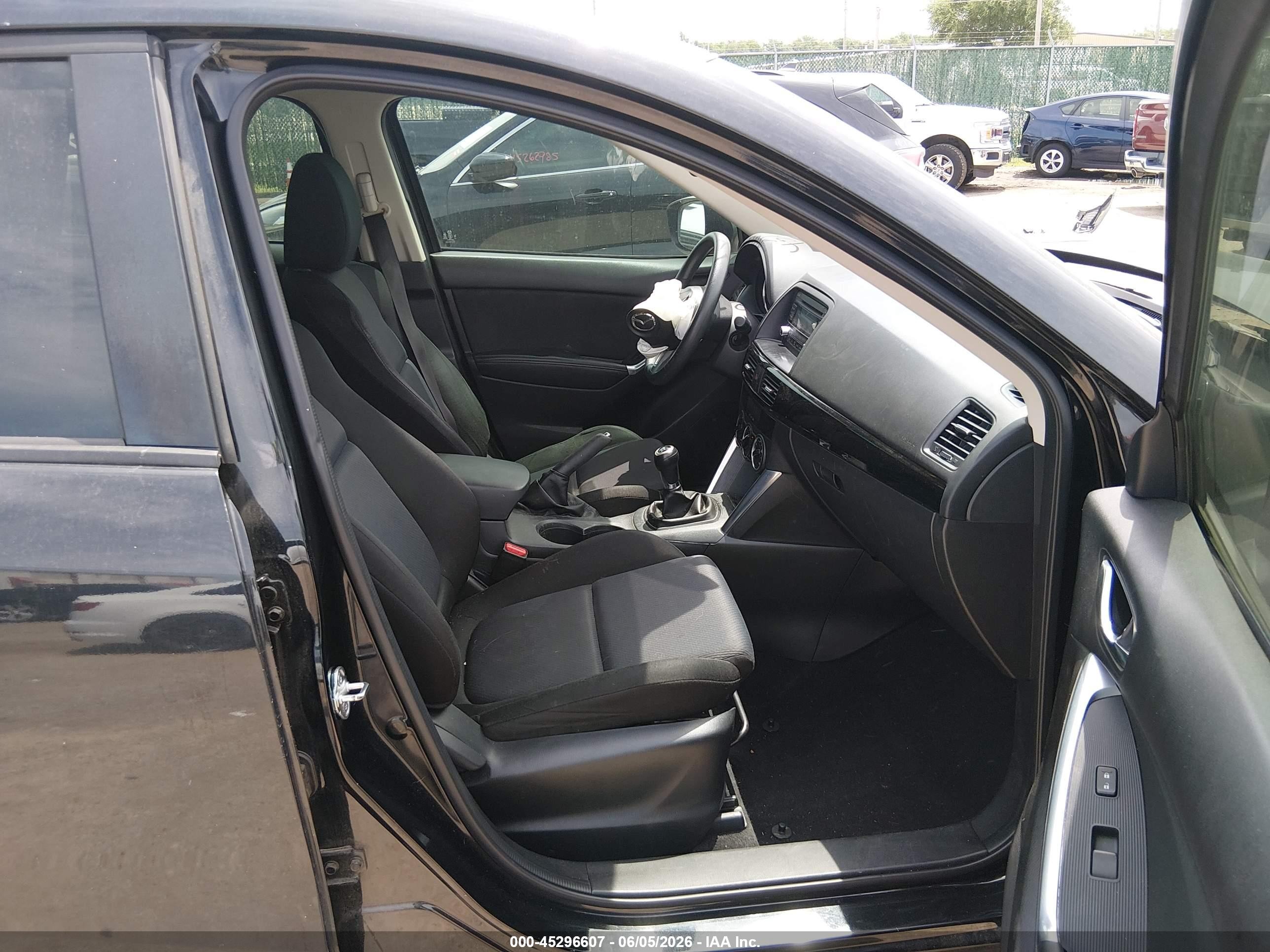 2015 Mazda Cx-5 Sport Black vin: JM3KE2BEXF0517241
