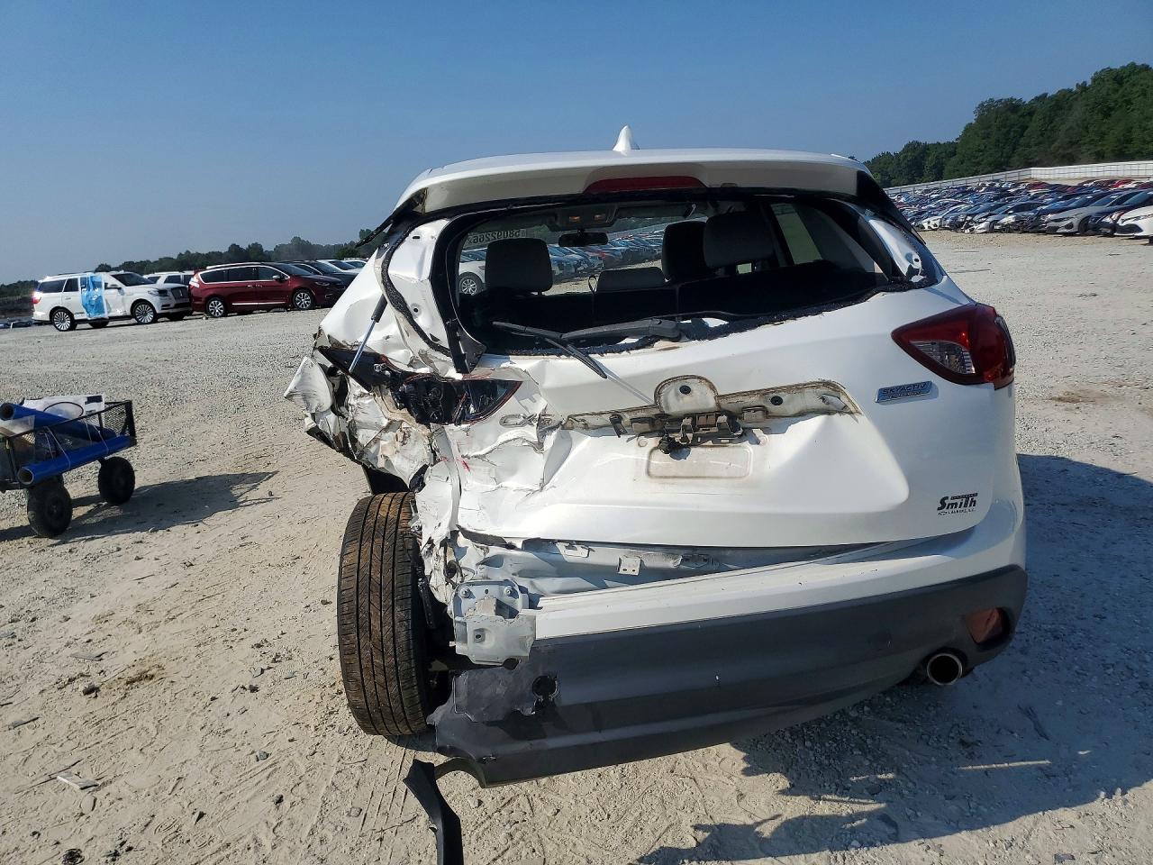 2013 Mazda Cx-5 Touring White vin: JM3KE2CE4D0139882