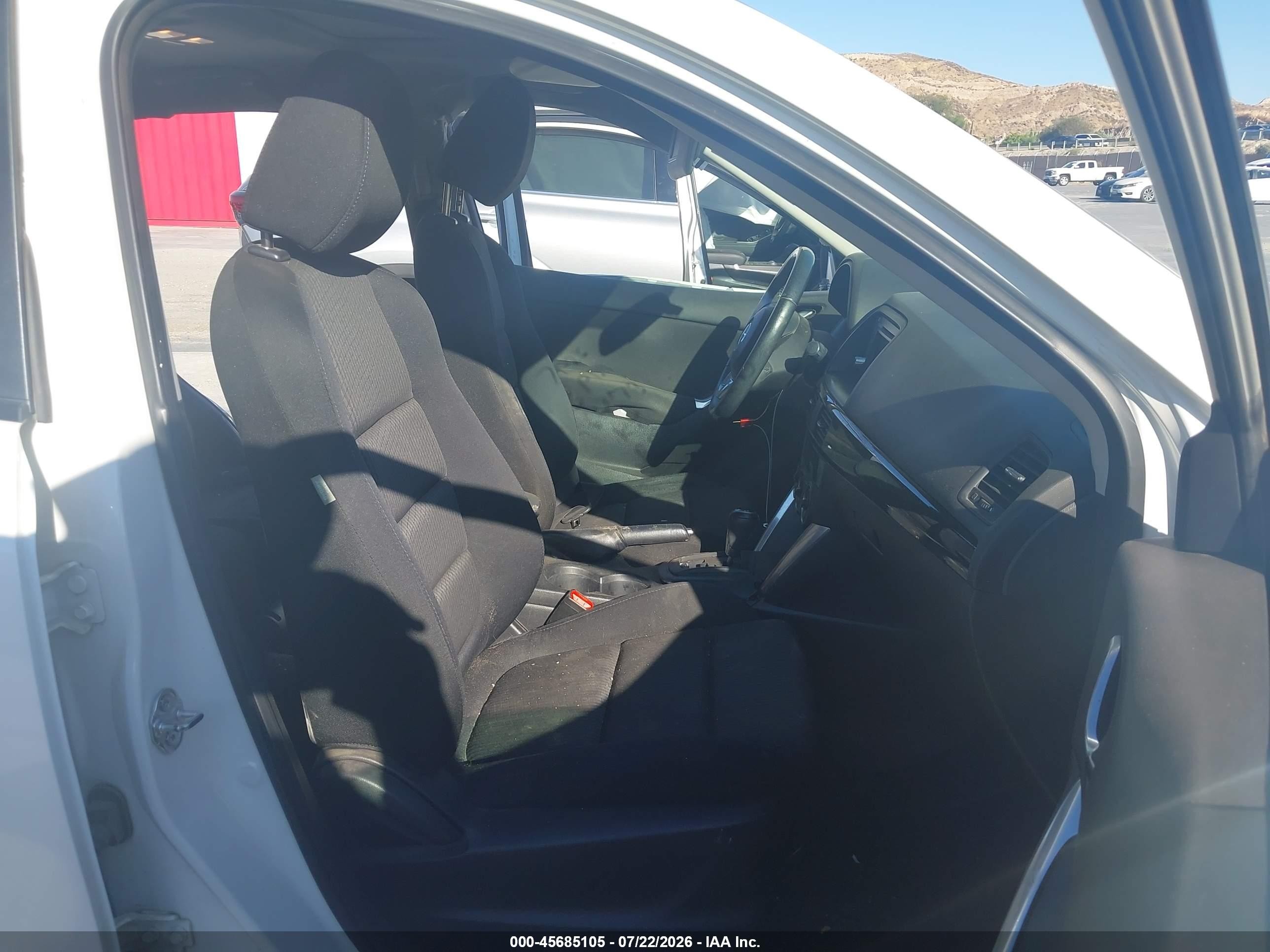 2013 Mazda Cx-5 Touring White vin: JM3KE2CE6D0156473