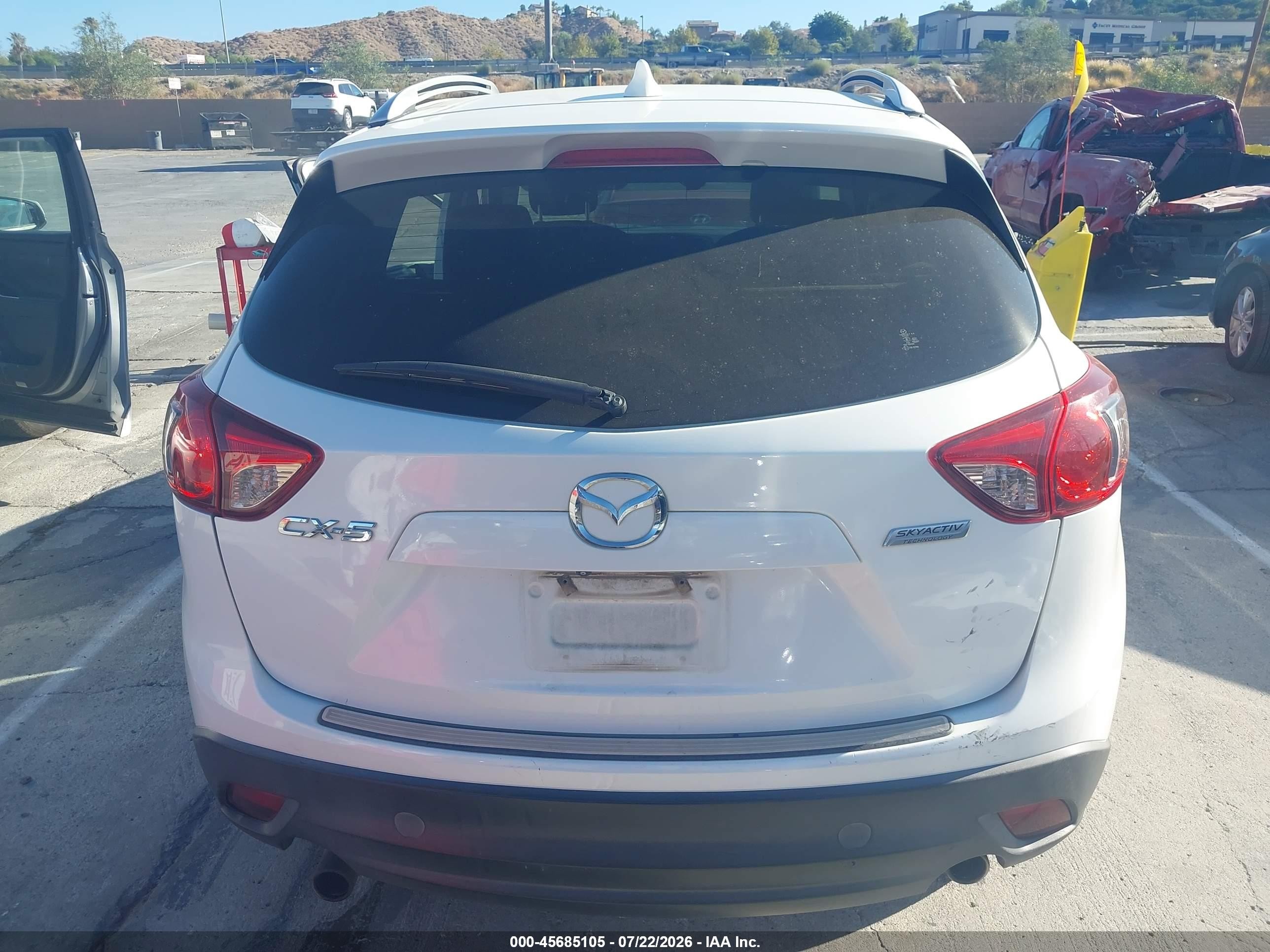 2013 Mazda Cx-5 Touring White vin: JM3KE2CE6D0156473