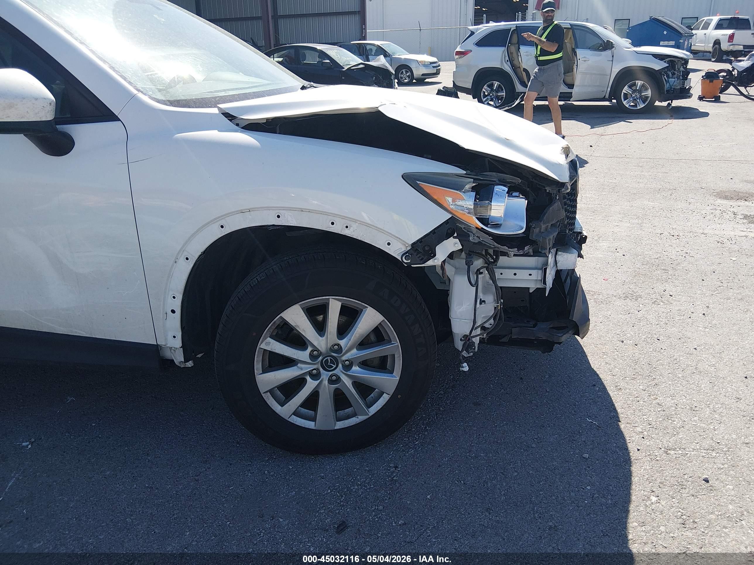2014 Mazda Cx-5 Touring White vin: JM3KE2CY0E0374873