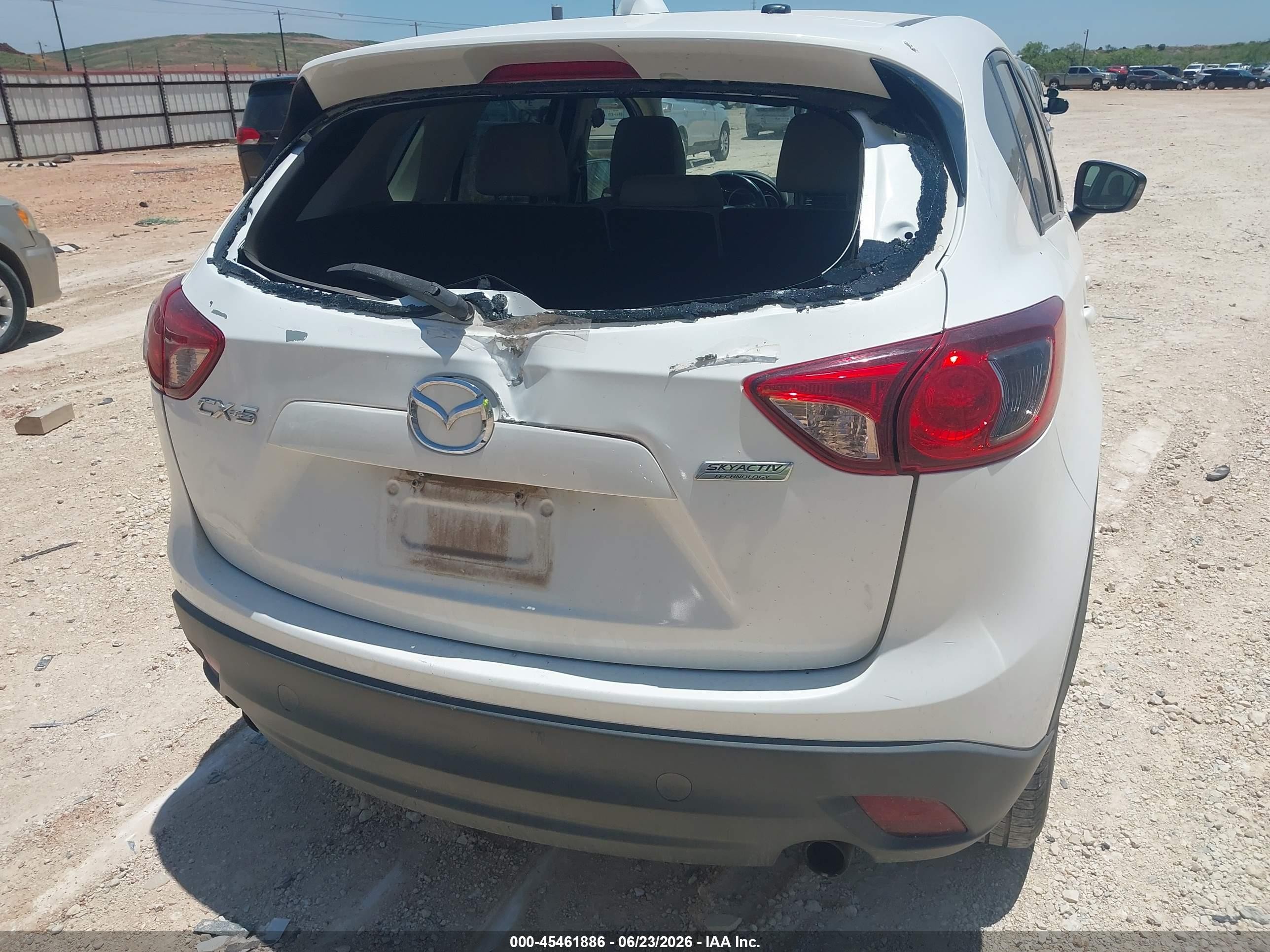 2015 Mazda Cx-5 Touring White vin: JM3KE2CY0F0455437