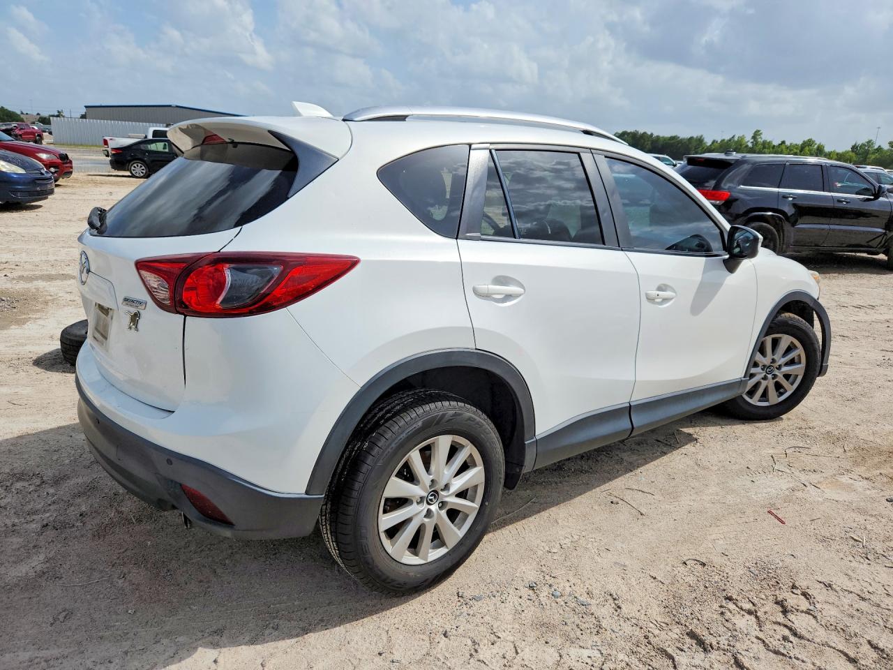 2015 Mazda Cx-5 Touring White vin: JM3KE2CY0F0470942