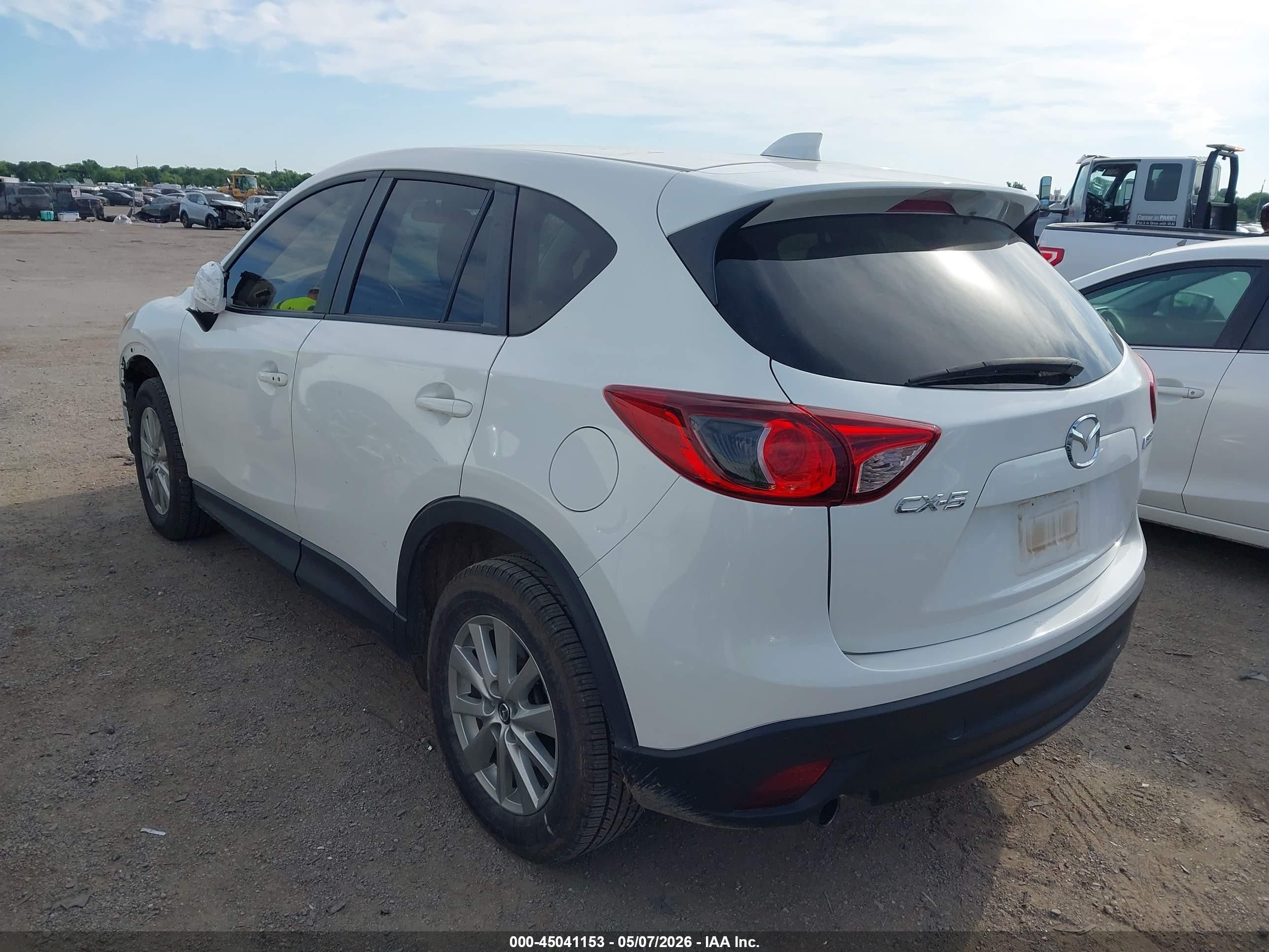 2015 Mazda Cx-5 Touring White vin: JM3KE2CY7F0527993
