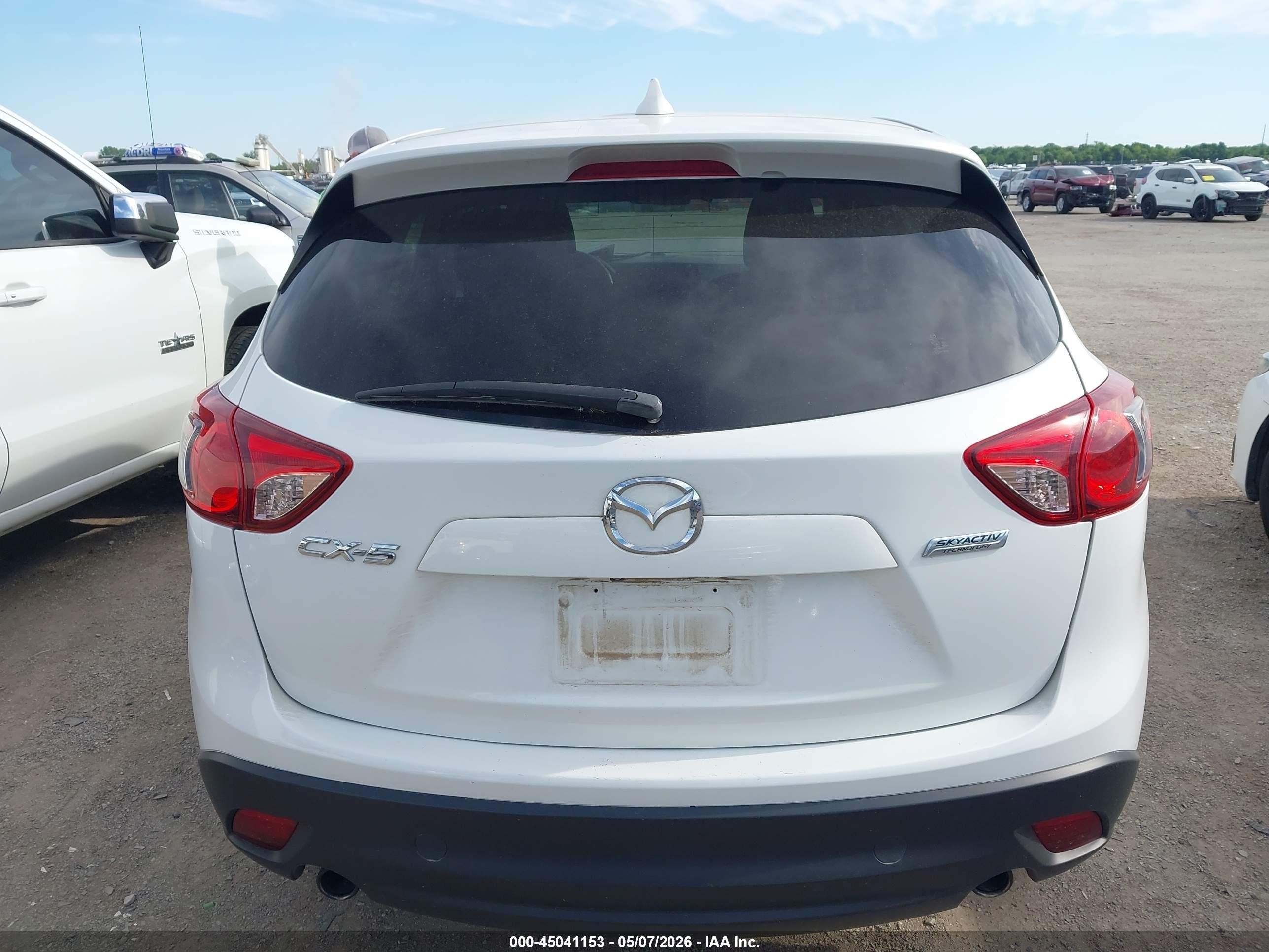2015 Mazda Cx-5 Touring White vin: JM3KE2CY7F0527993