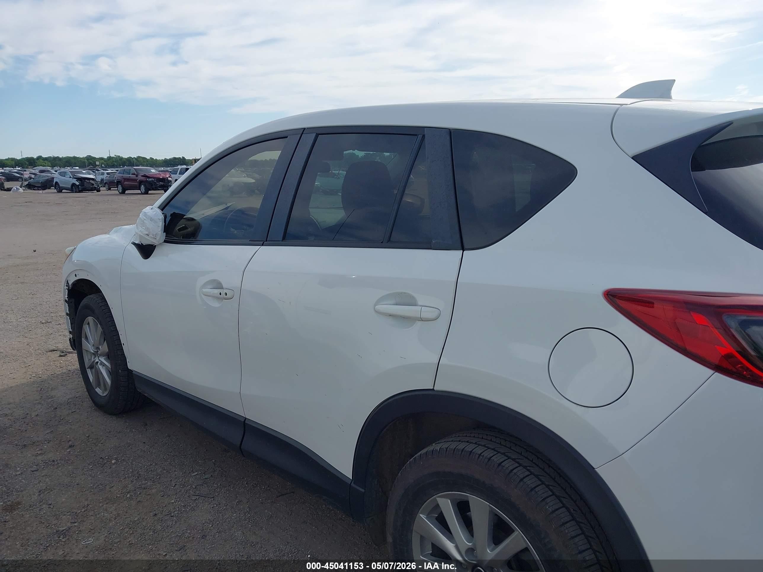 2015 Mazda Cx-5 Touring White vin: JM3KE2CY7F0527993