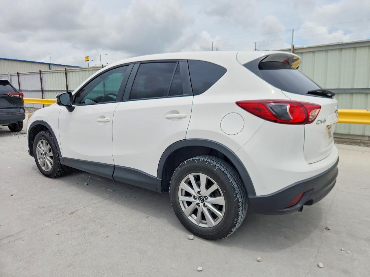 2014 Mazda Cx-5 Touring White vin: JM3KE2CY8E0407781