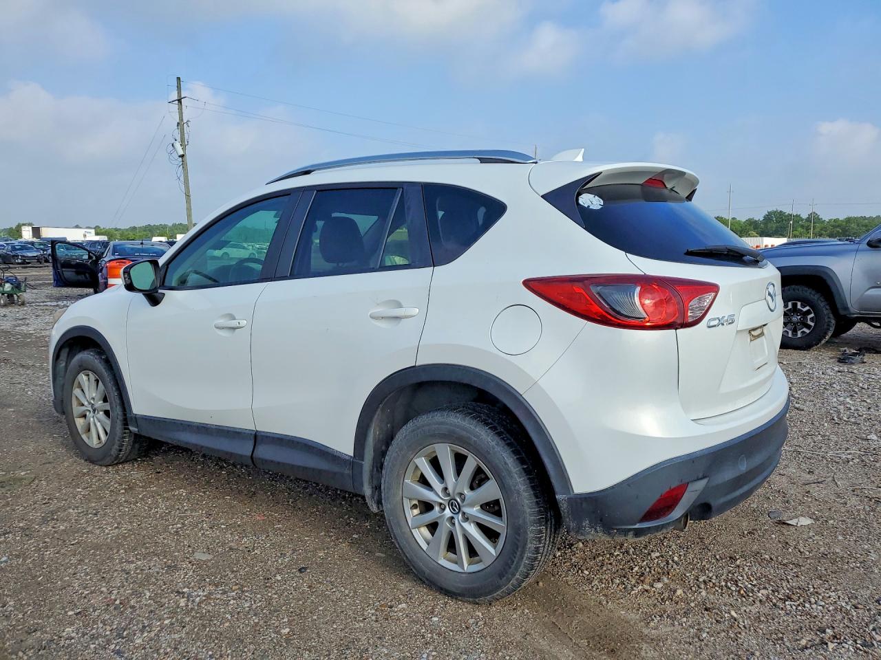 2014 Mazda Cx-5 Touring White vin: JM3KE2CY9E0344514